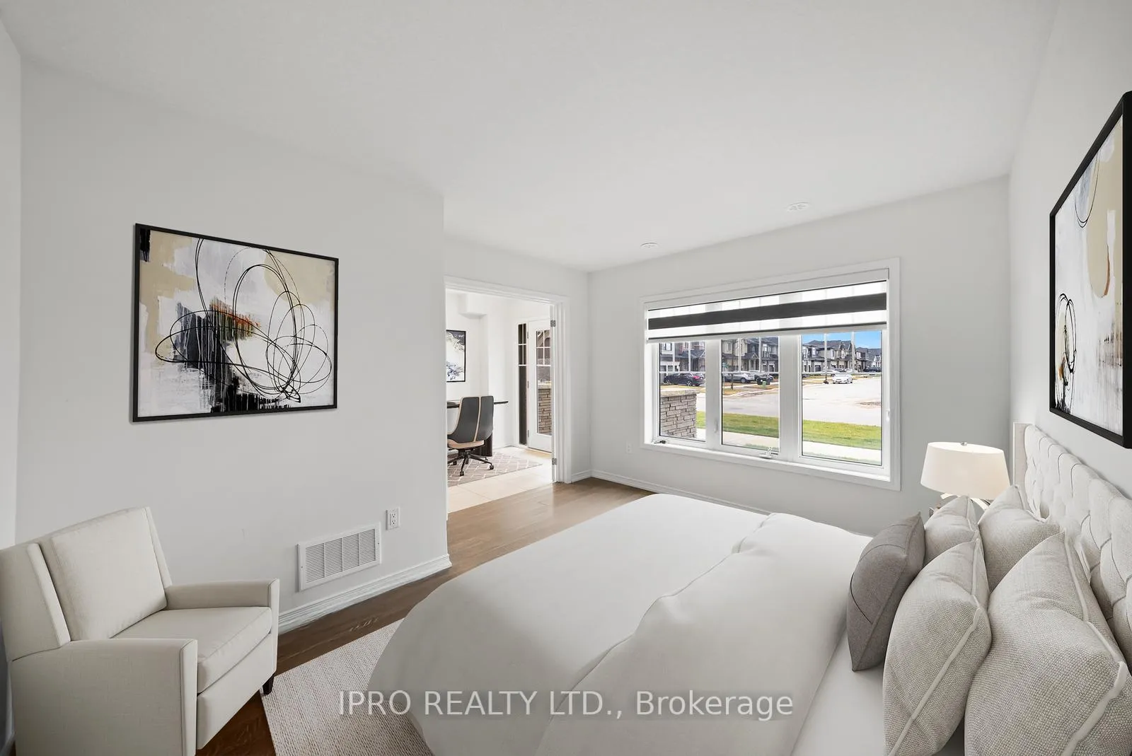 Photo 9 of 24 Bee Crescent, Brantford — HOMEH