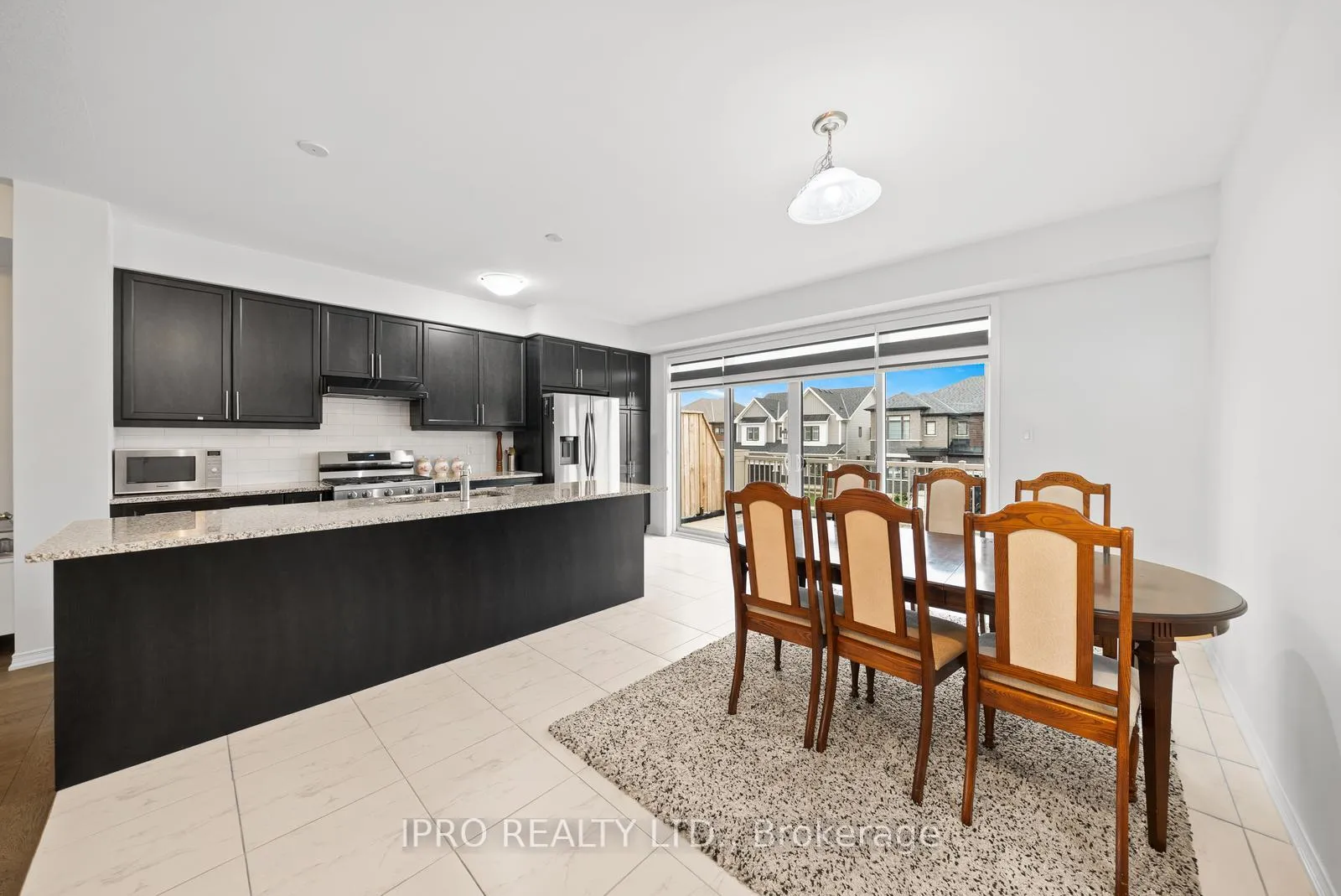 Photo 16 of 24 Bee Crescent, Brantford — HOMEH