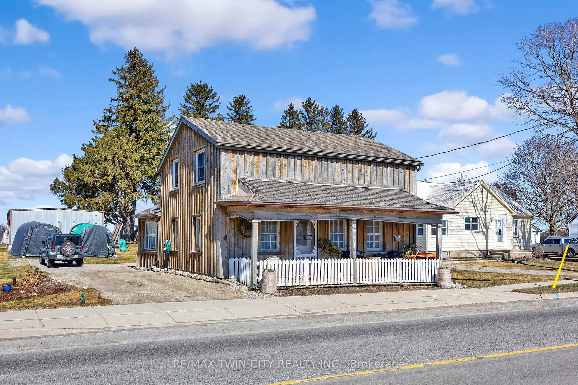 Photo 1 of 2861 Lobsinger Line, Woolwich — HOMEH