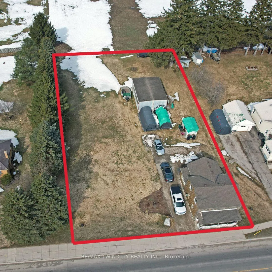 Photo 2 of 2861 Lobsinger Line, Woolwich — HOMEH