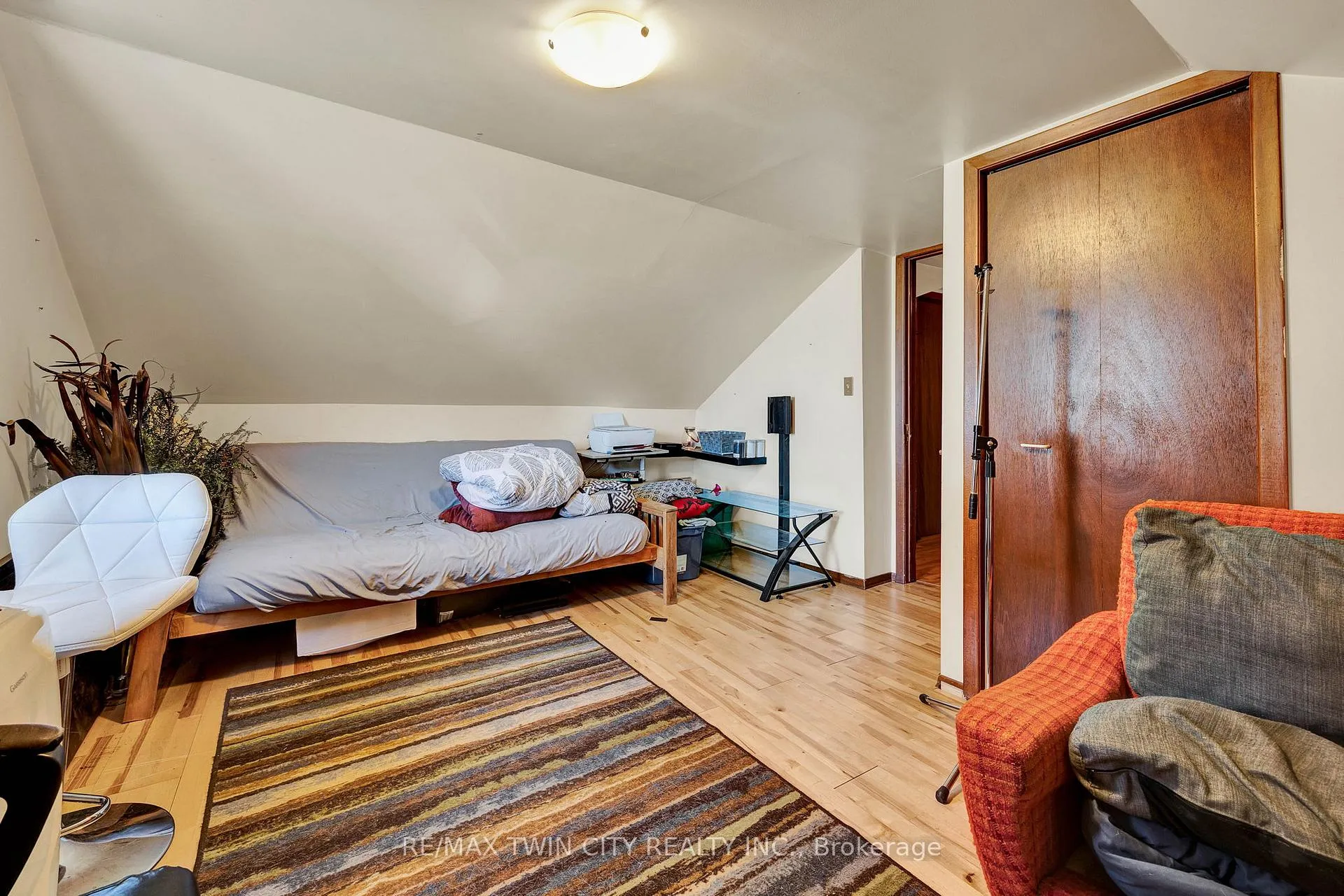 Photo 12 of 2861 Lobsinger Line, Woolwich — HOMEH