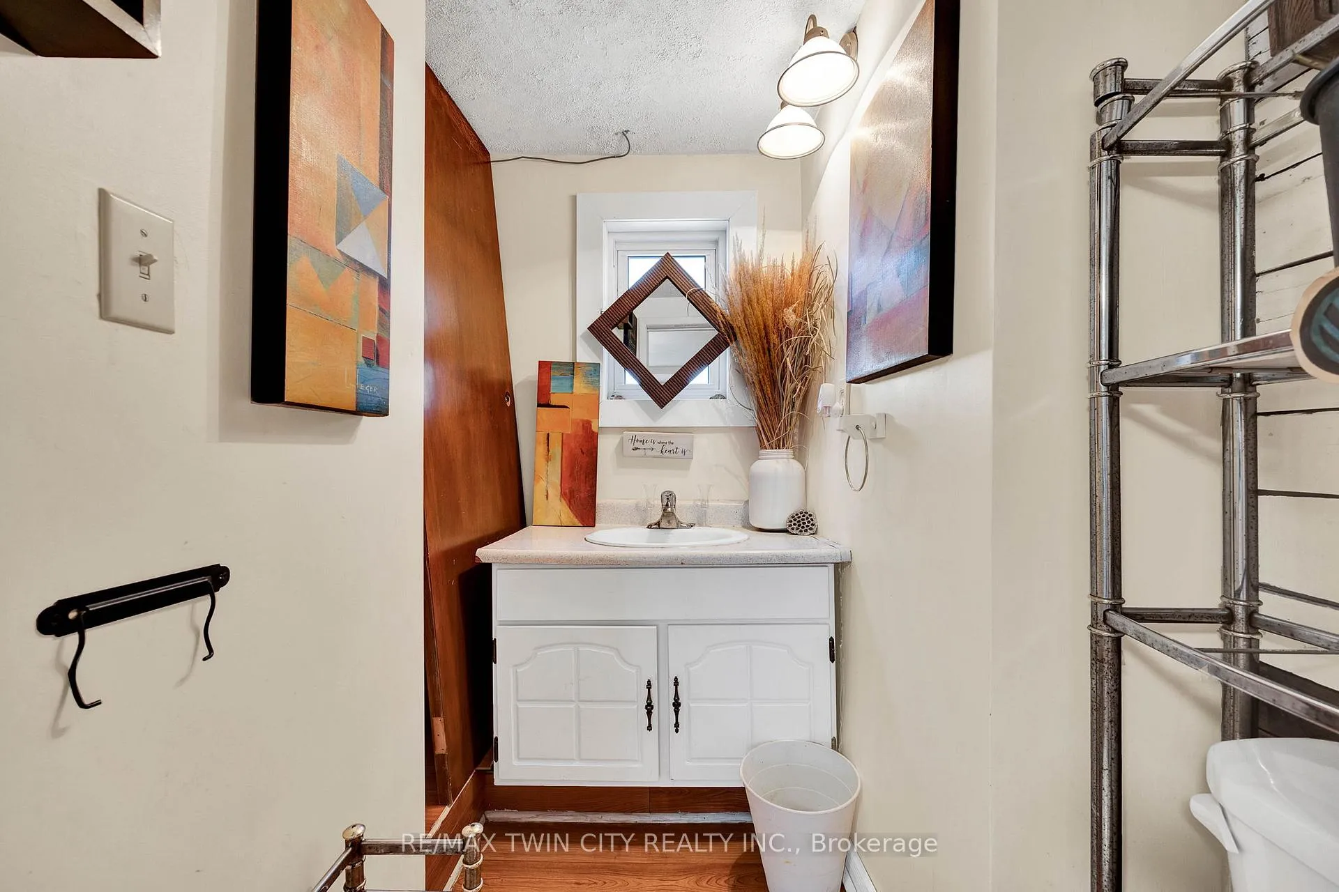 Photo 16 of 2861 Lobsinger Line, Woolwich — HOMEH