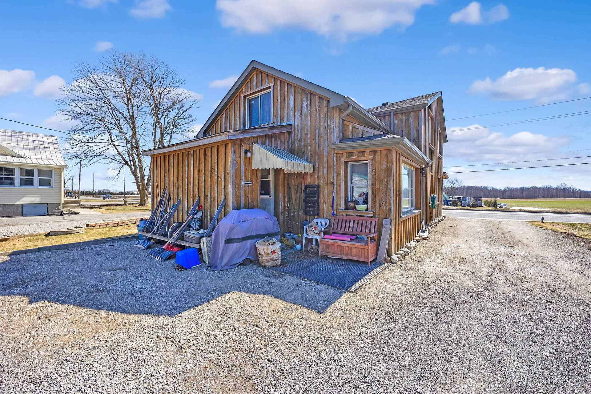 Photo 18 of 2861 Lobsinger Line, Woolwich — HOMEH
