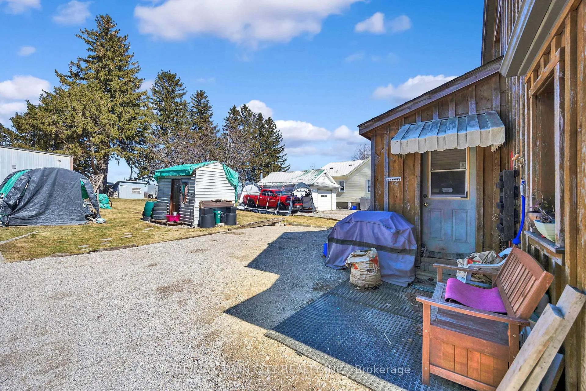 Photo 19 of 2861 Lobsinger Line, Woolwich — HOMEH