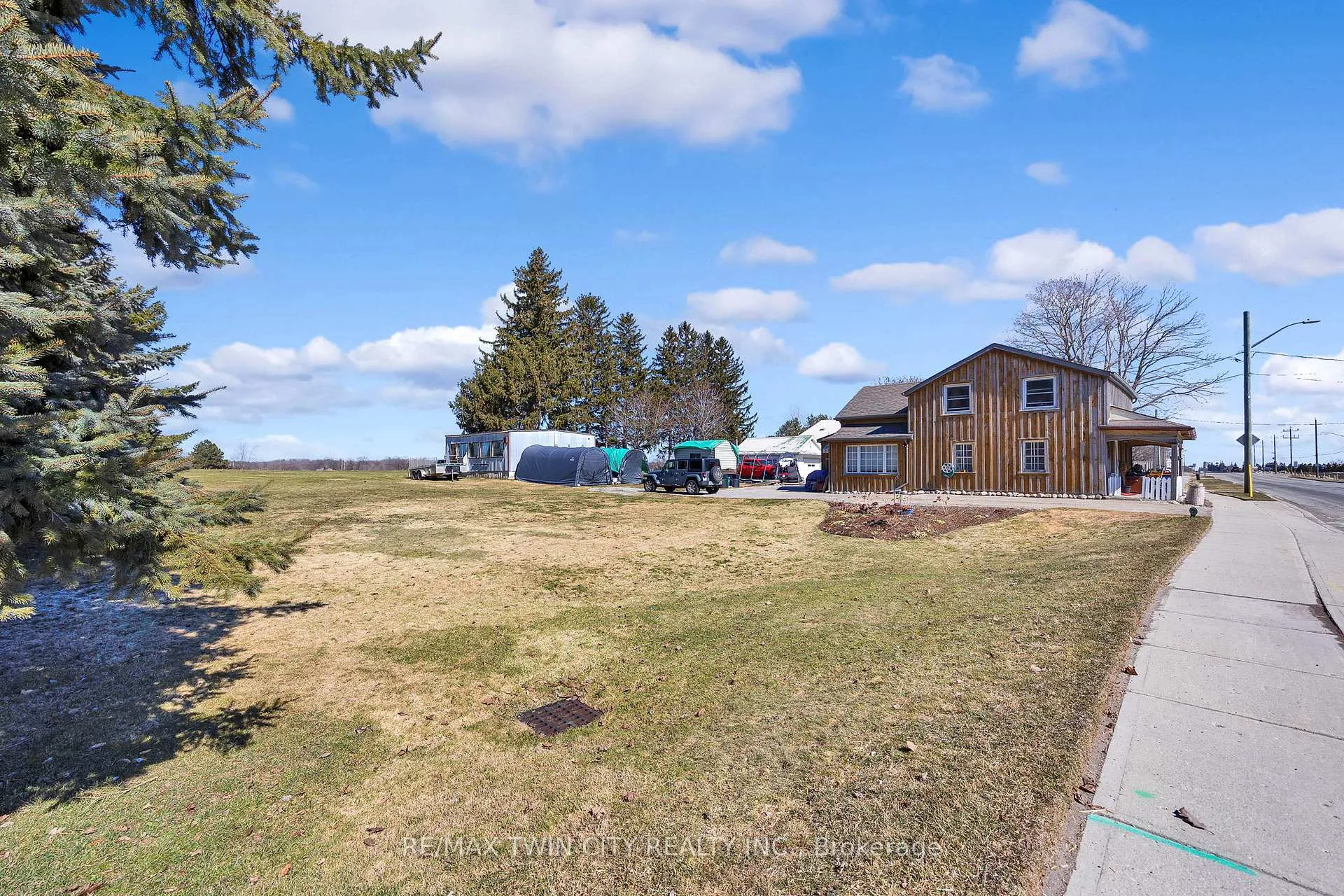 Photo 20 of 2861 Lobsinger Line, Woolwich — HOMEH