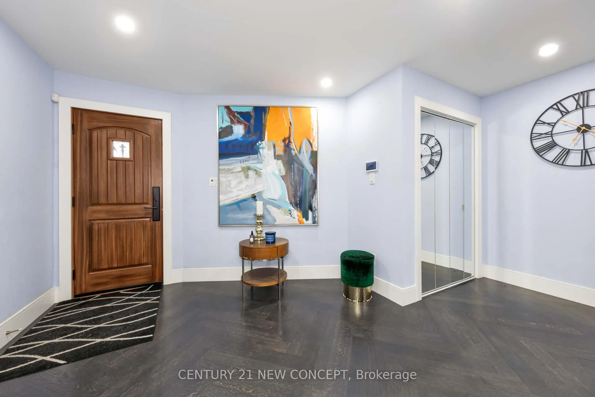 Photo 3 of 386 Conley Street, Vaughan, Lakeview Estates — HOMEH