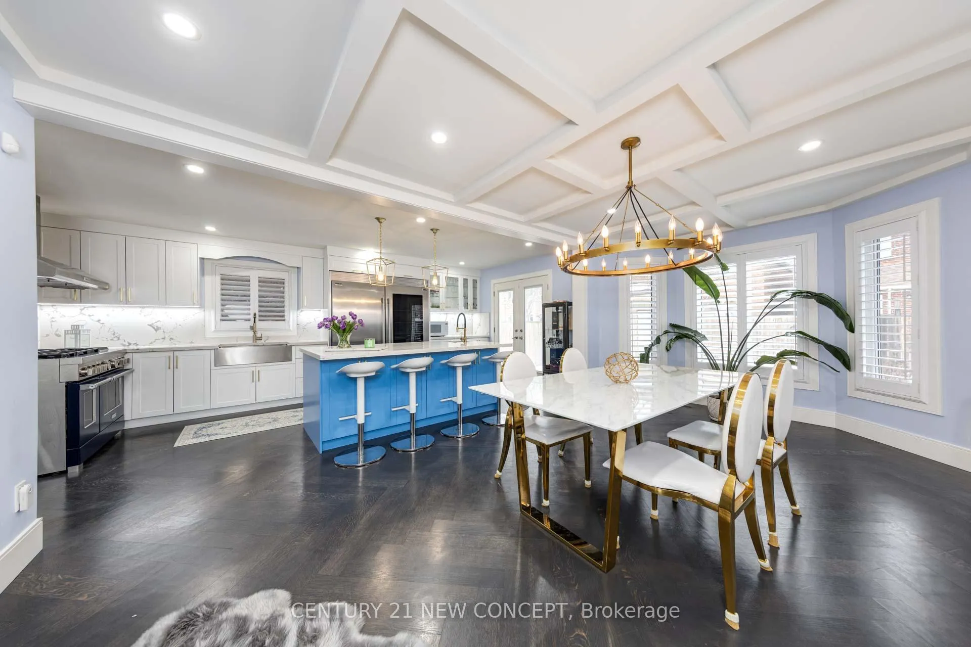 Photo 8 of 386 Conley Street, Vaughan, Lakeview Estates — HOMEH