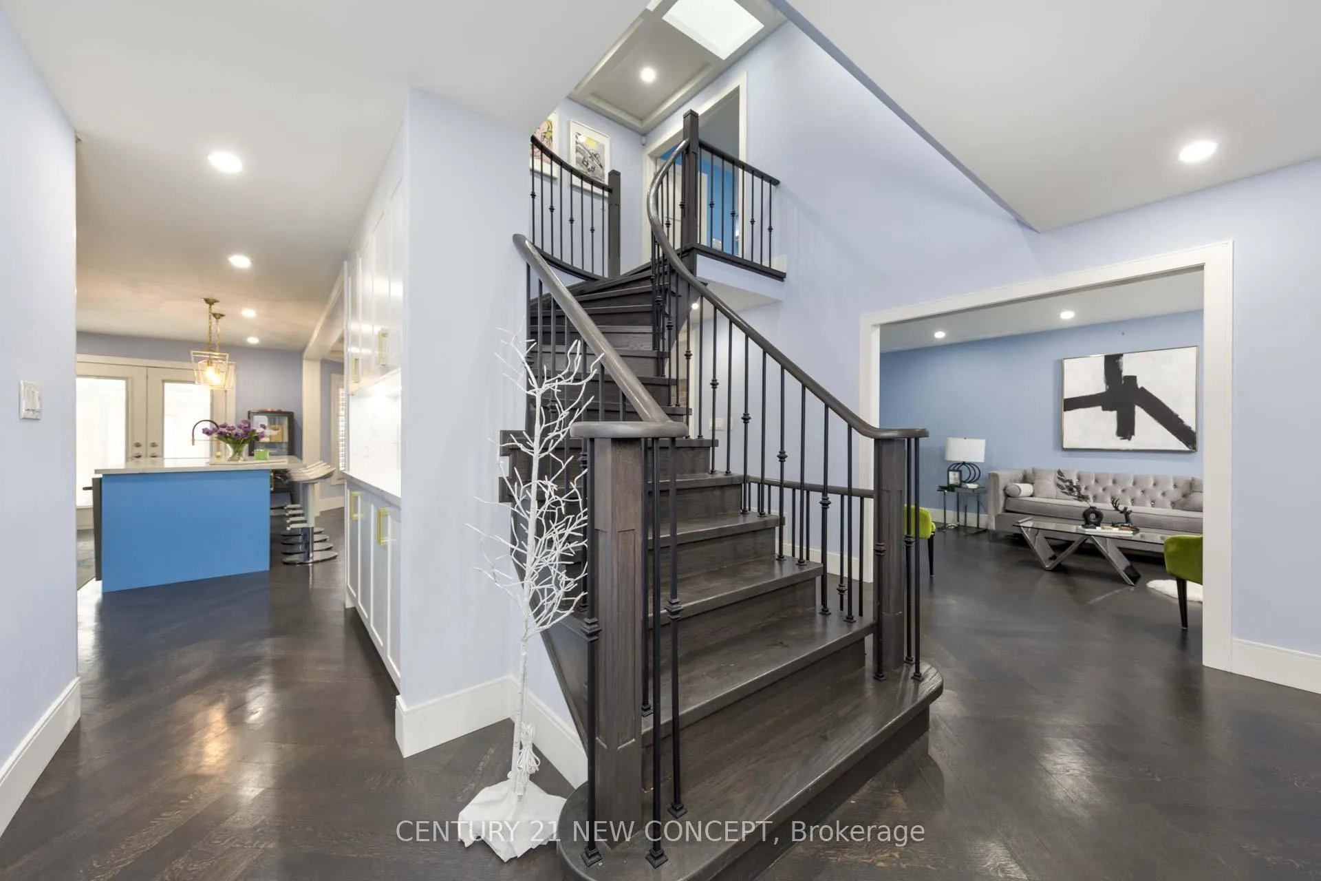 Photo 18 of 386 Conley Street, Vaughan, Lakeview Estates — HOMEH