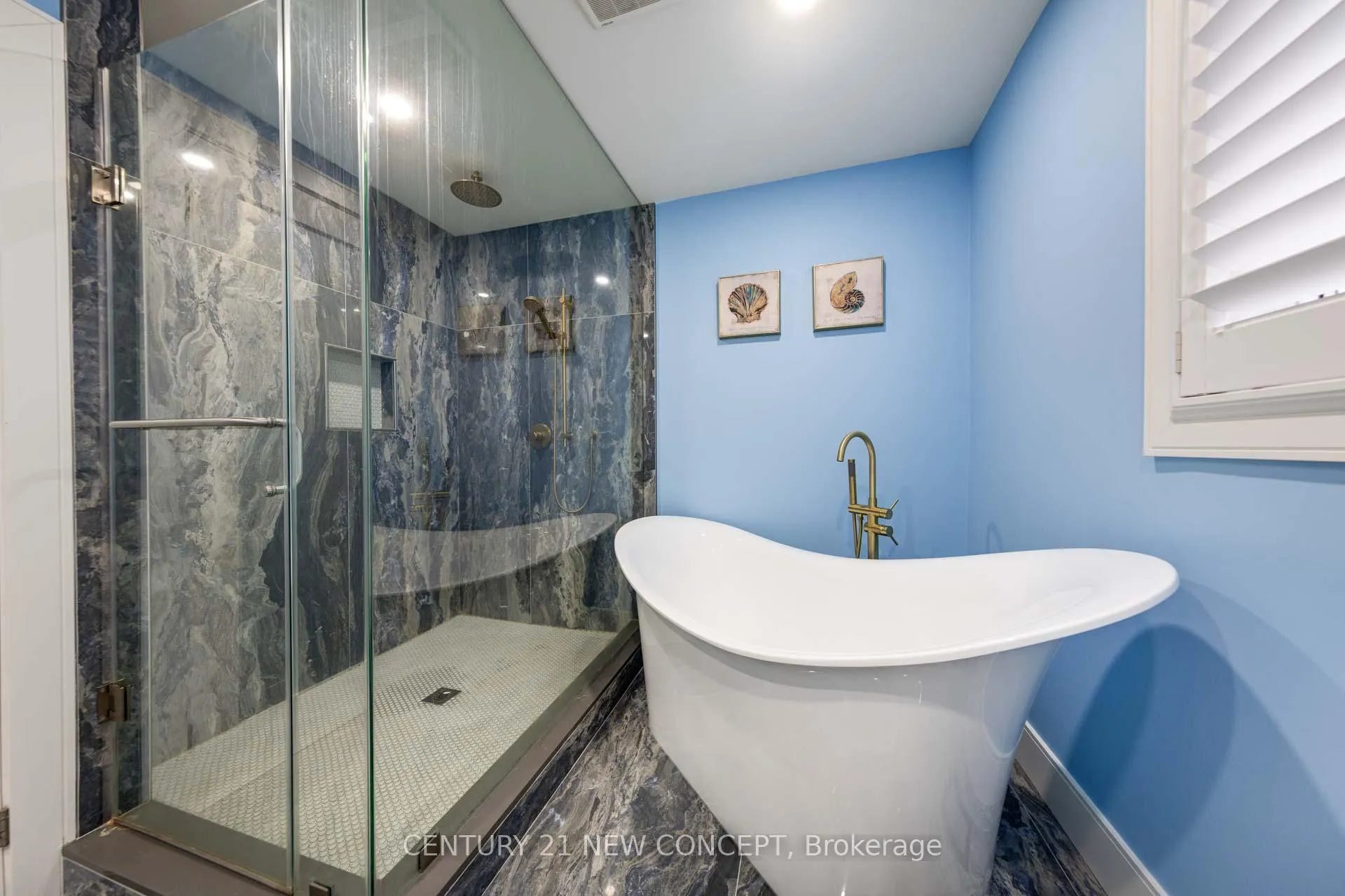 Photo 26 of 386 Conley Street, Vaughan, Lakeview Estates — HOMEH