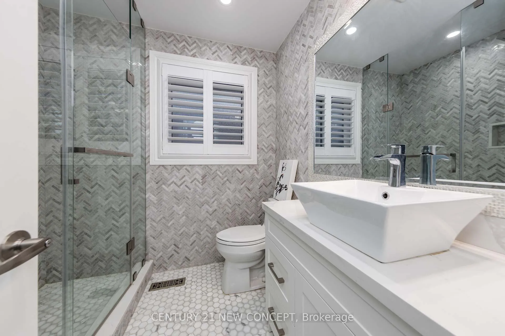 Photo 31 of 386 Conley Street, Vaughan, Lakeview Estates — HOMEH