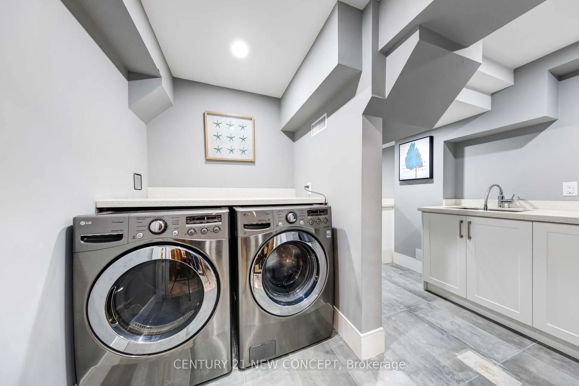 Photo 36 of 386 Conley Street, Vaughan, Lakeview Estates — HOMEH