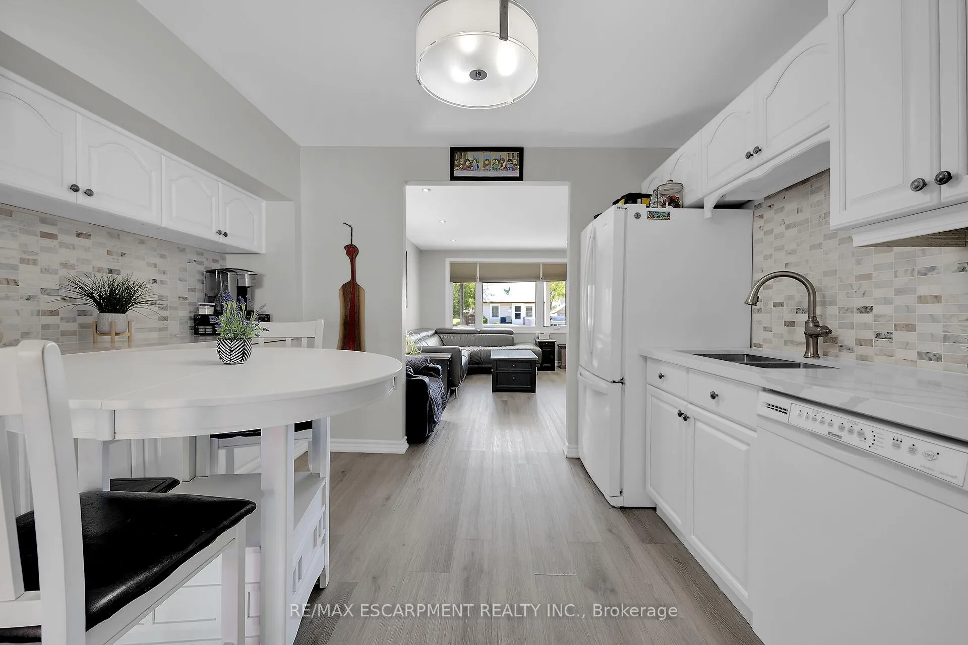 Photo 12 of 88 Julian Avenue, Hamilton, Normanhurst — HOMEH