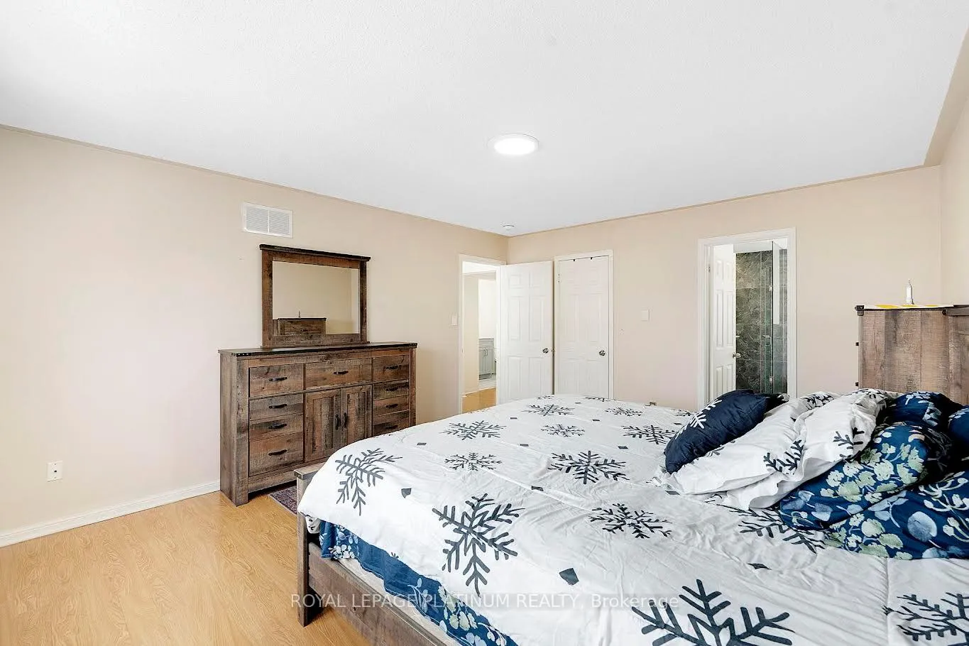 Photo 21 of 23 Mendoza Drive, Brampton, Fletcher's Meadow — HOMEH