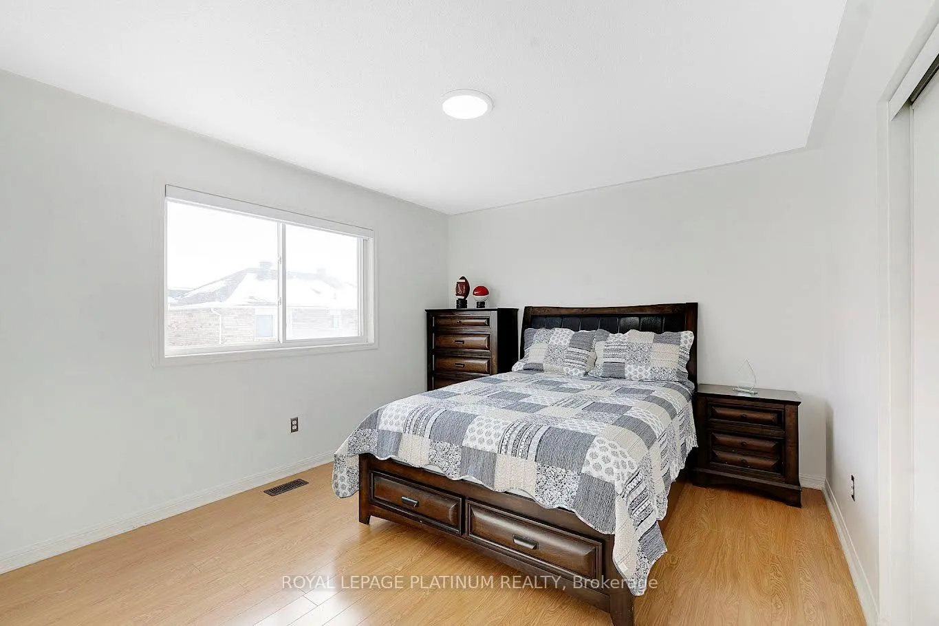 Photo 22 of 23 Mendoza Drive, Brampton, Fletcher's Meadow — HOMEH