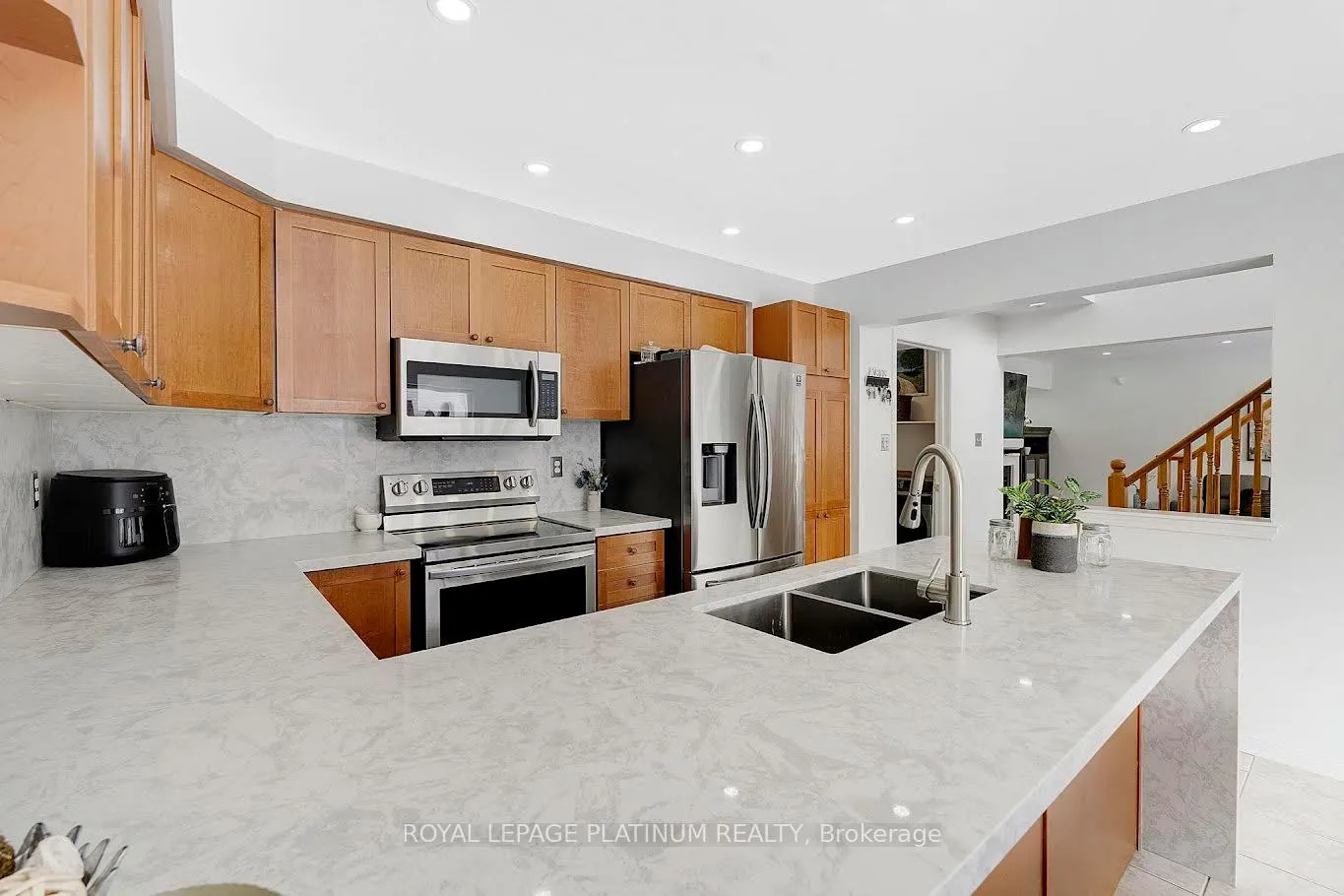 Photo 24 of 23 Mendoza Drive, Brampton, Fletcher's Meadow — HOMEH