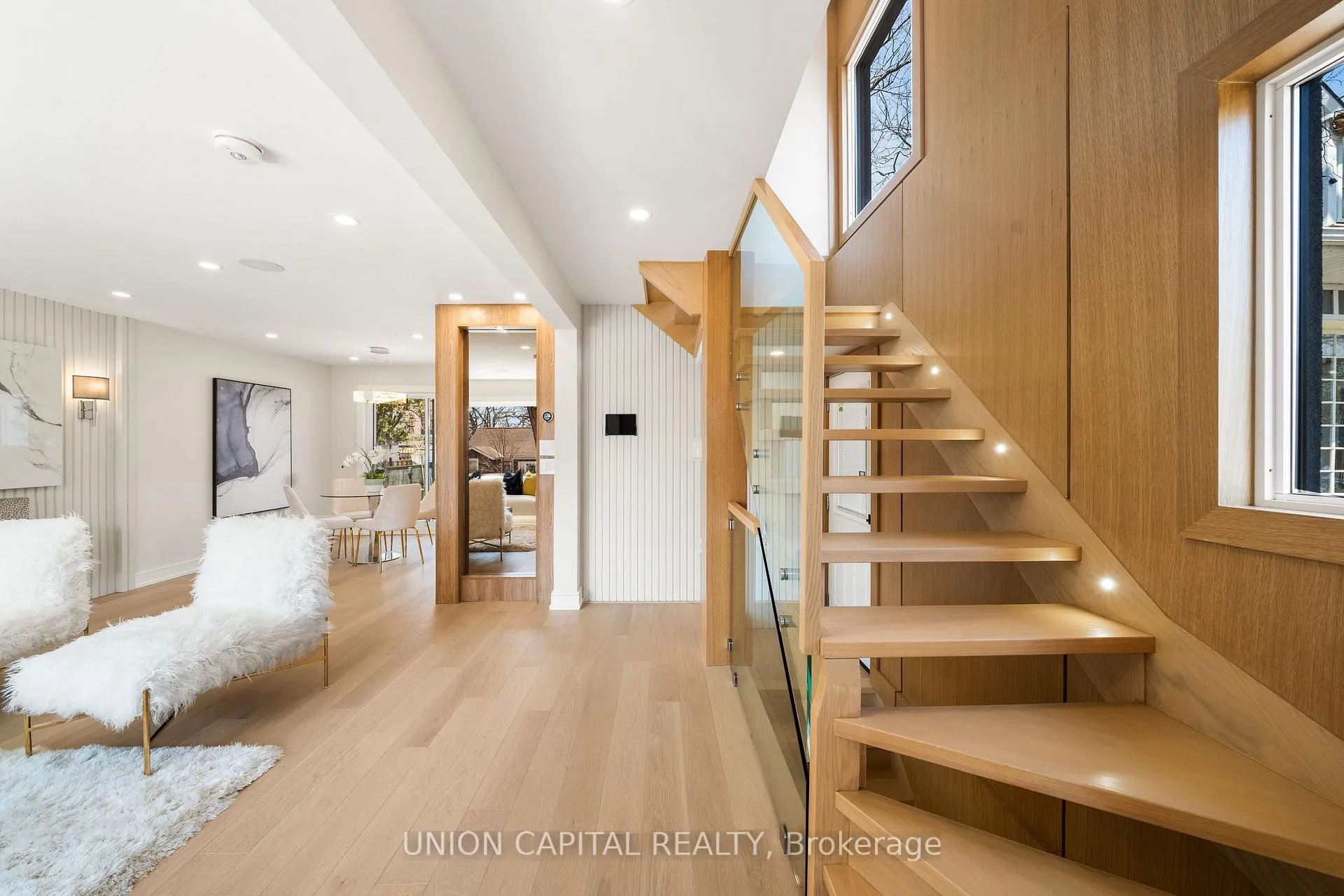 Photo 2 of 28 Pine Avenue, Toronto, The Beaches — HOMEH
