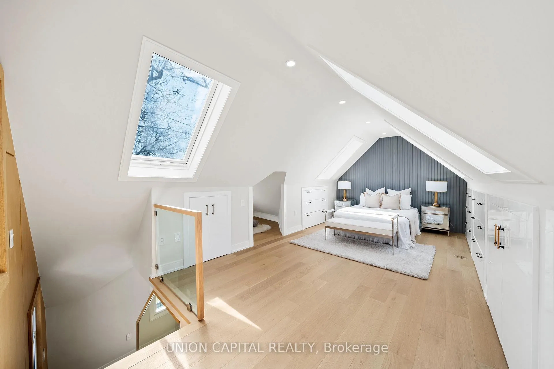 Photo 16 of 28 Pine Avenue, Toronto, The Beaches — HOMEH