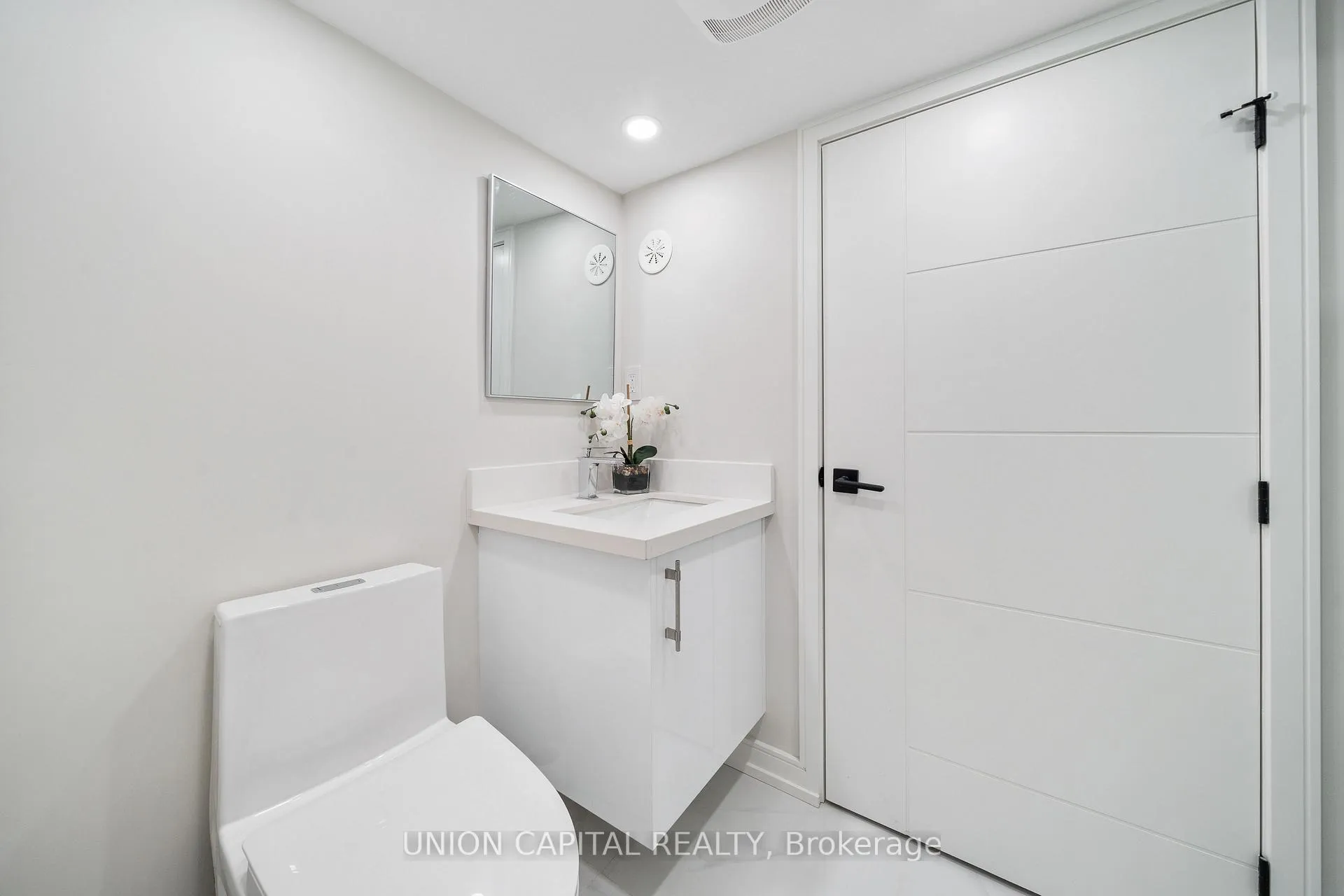 Photo 31 of 28 Pine Avenue, Toronto, The Beaches — HOMEH