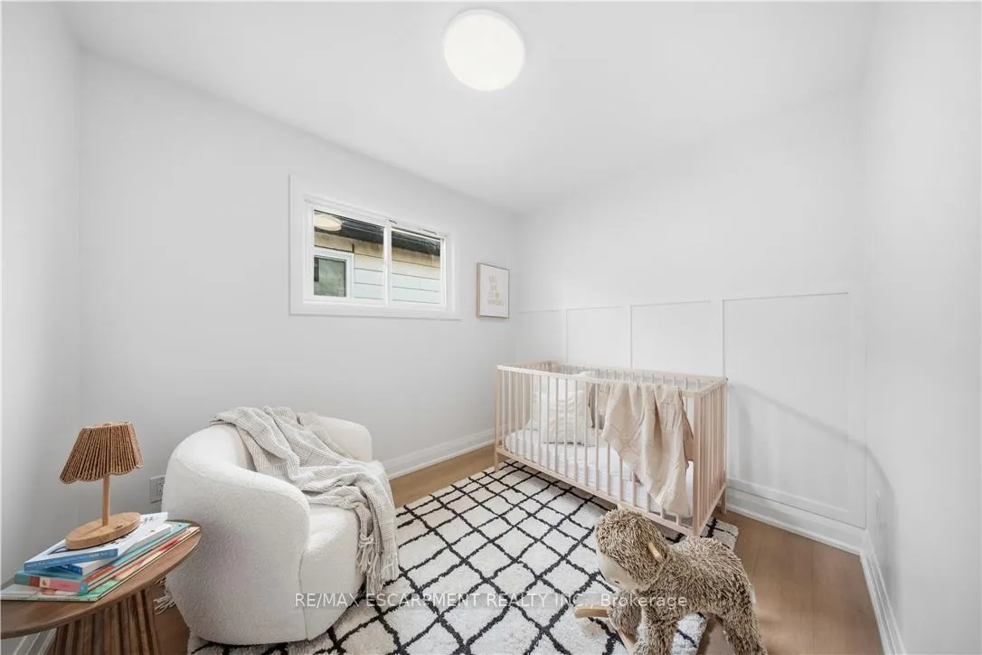 Photo 13 of 11 Garside Avenue S, Hamilton, Bartonville — HOMEH
