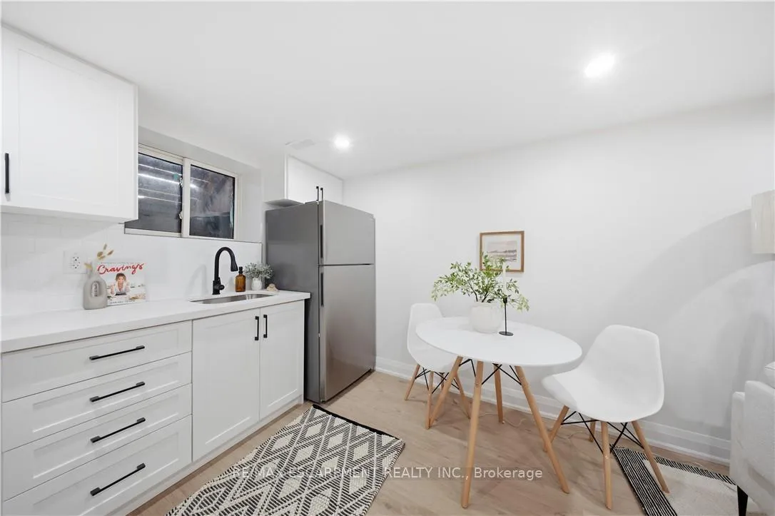Photo 23 of 11 Garside Avenue S, Hamilton, Bartonville — HOMEH