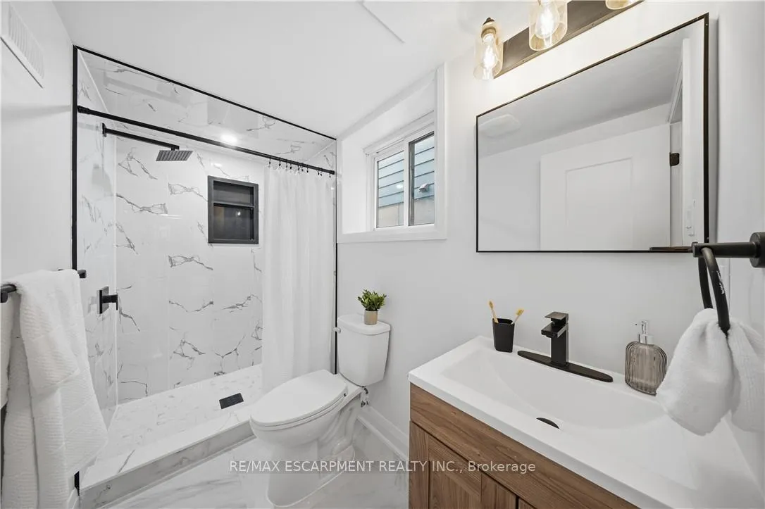Photo 25 of 11 Garside Avenue S, Hamilton, Bartonville — HOMEH