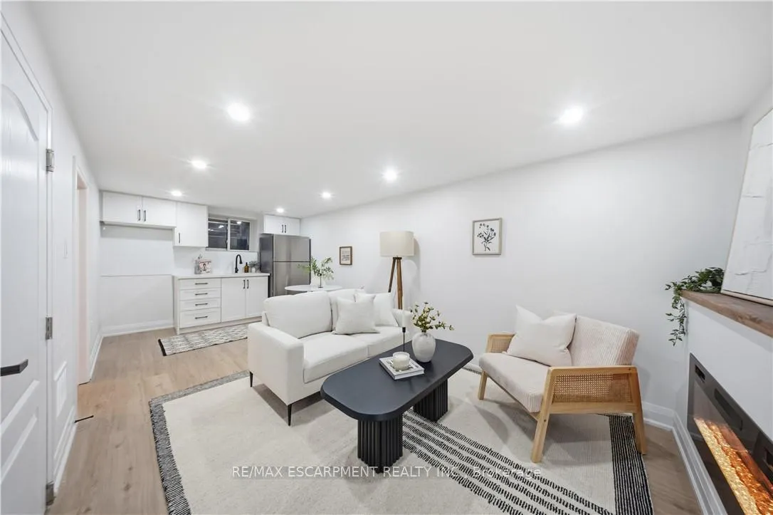 Photo 28 of 11 Garside Avenue S, Hamilton, Bartonville — HOMEH