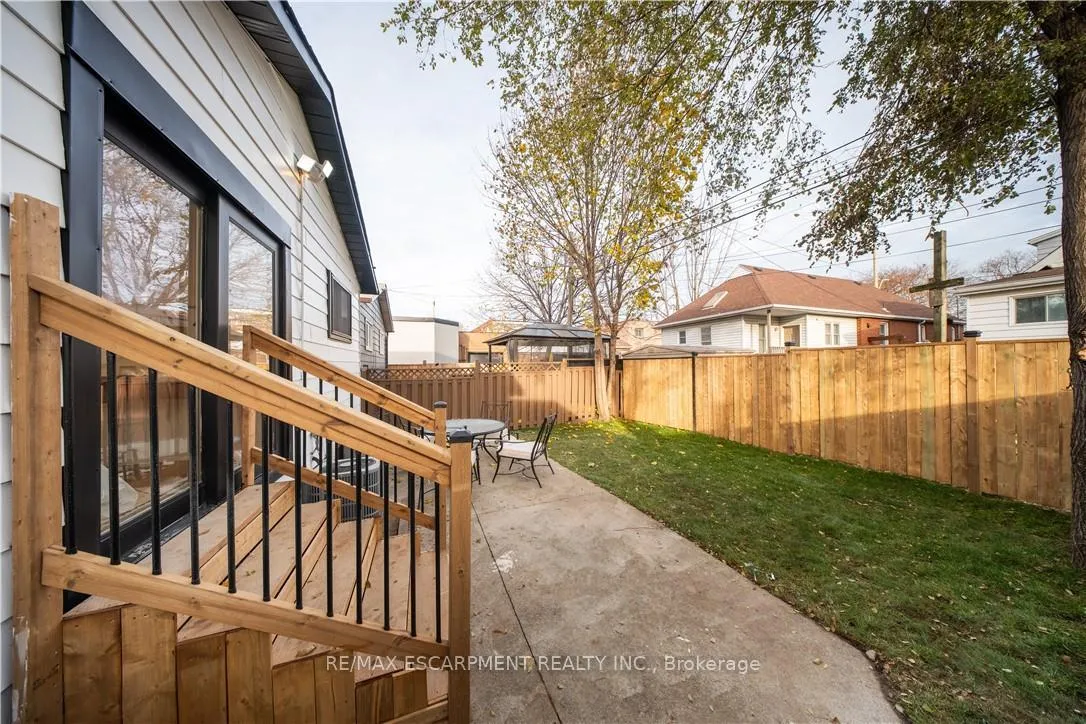 Photo 32 of 11 Garside Avenue S, Hamilton, Bartonville — HOMEH