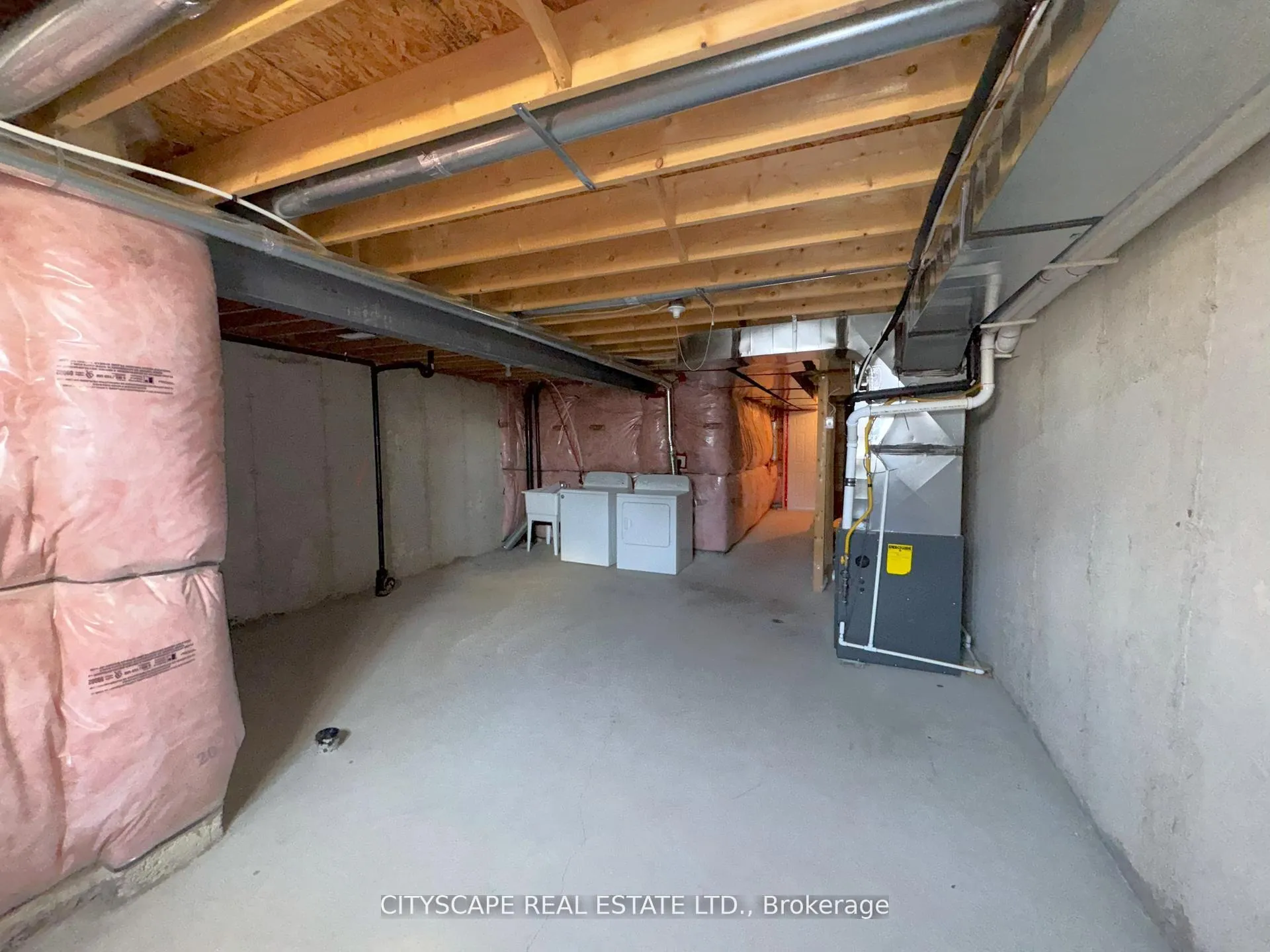 Photo 32 of Unit 9, 21 Diana Avenue, Brantford — HOMEH