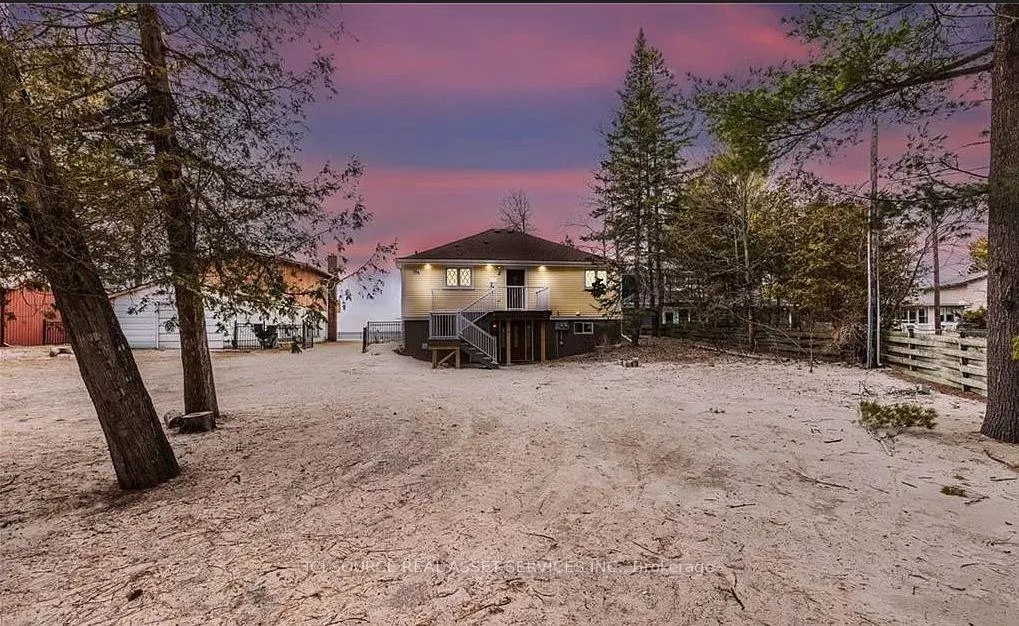 Photo 4 of 164 Santos Lane, Wasaga Beach — HOMEH