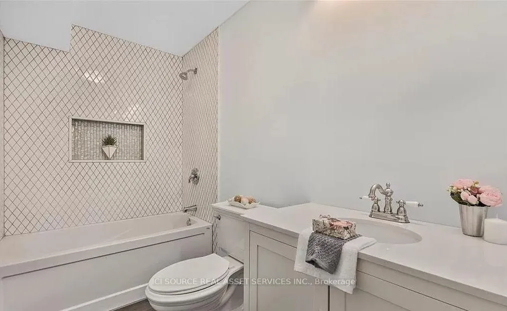 Photo 16 of 164 Santos Lane, Wasaga Beach — HOMEH