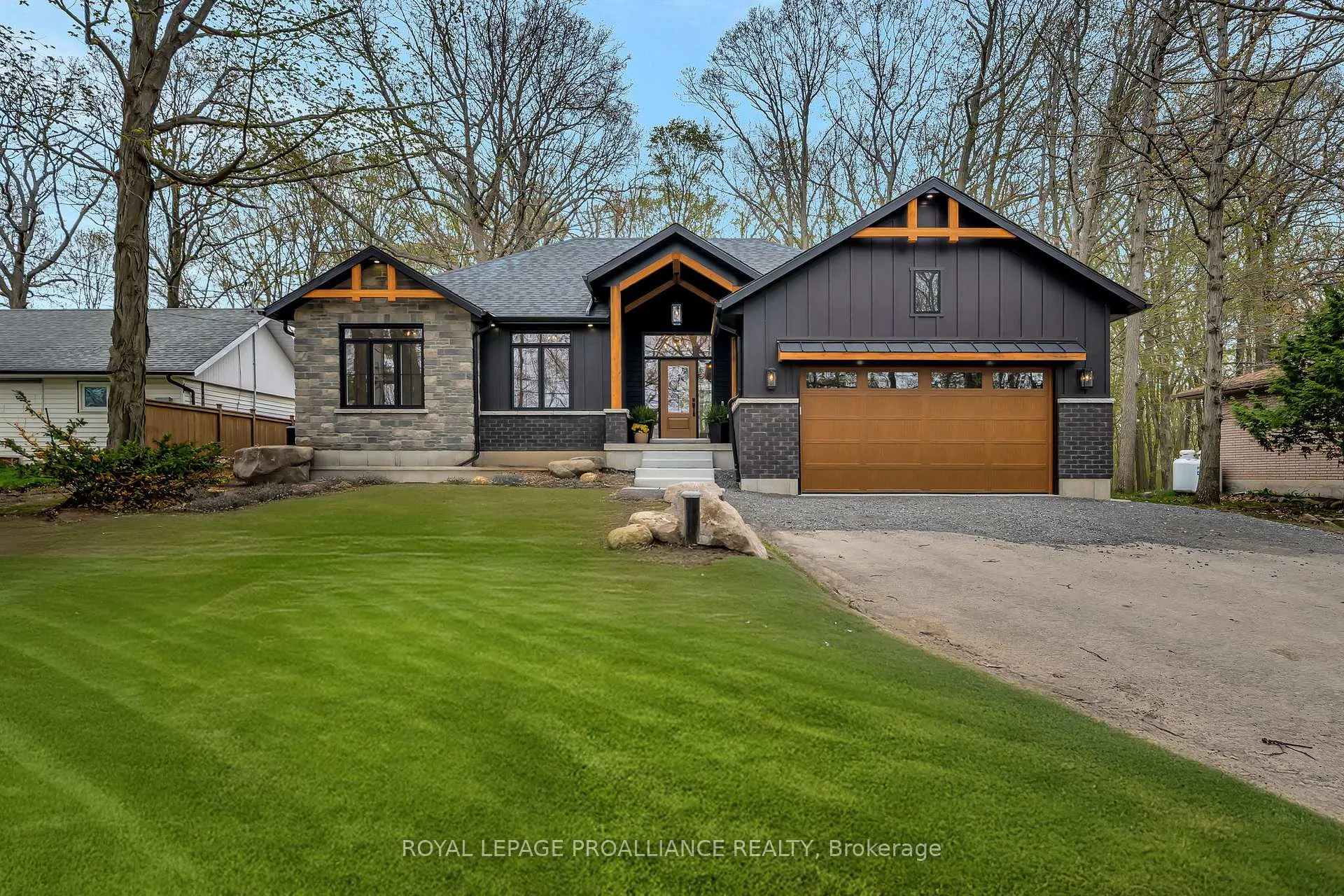 Photo 7 of 158 Pine Hill Crescent, Belleville, Thurlow Ward — HOMEH