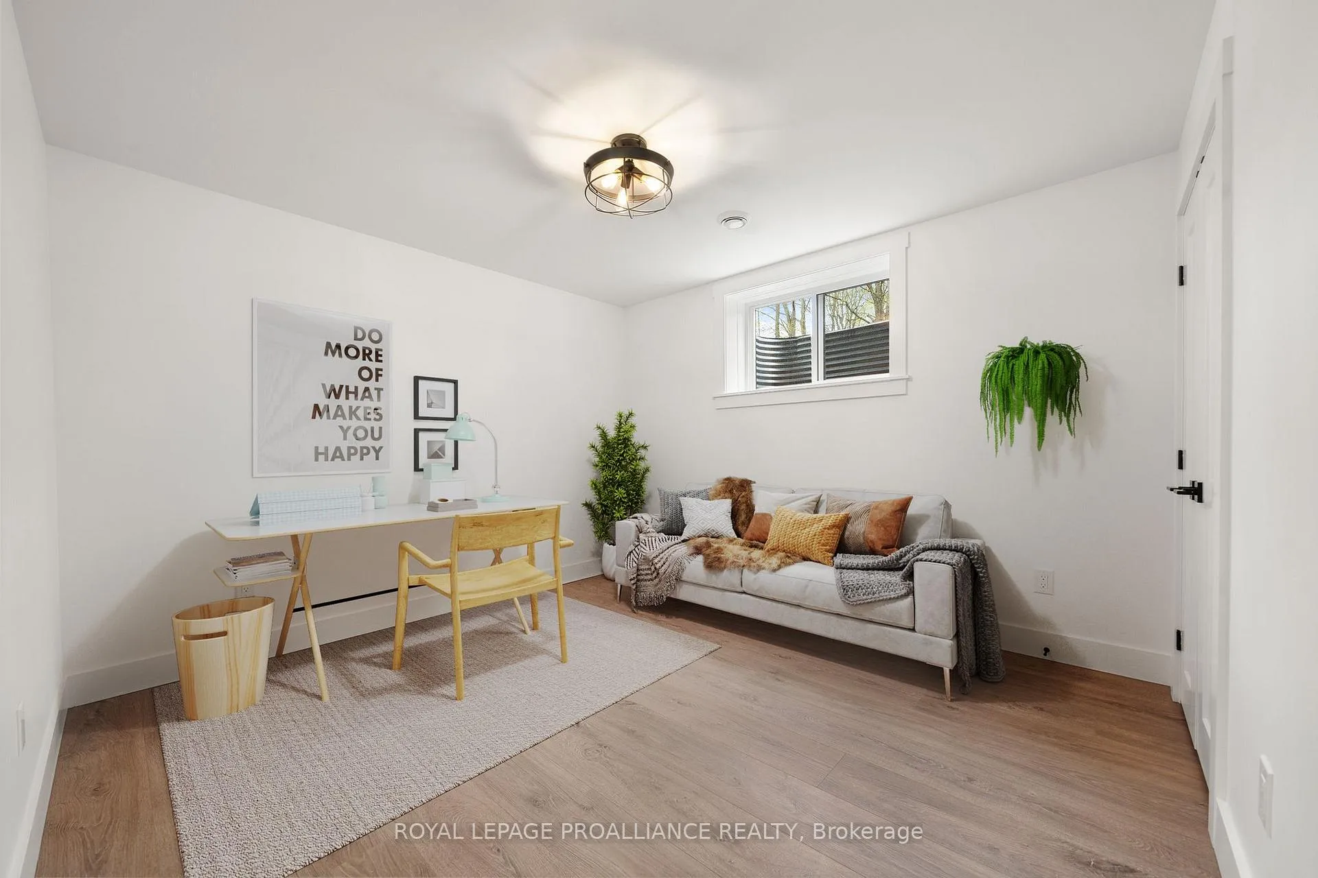 Photo 43 of 158 Pine Hill Crescent, Belleville, Thurlow Ward — HOMEH