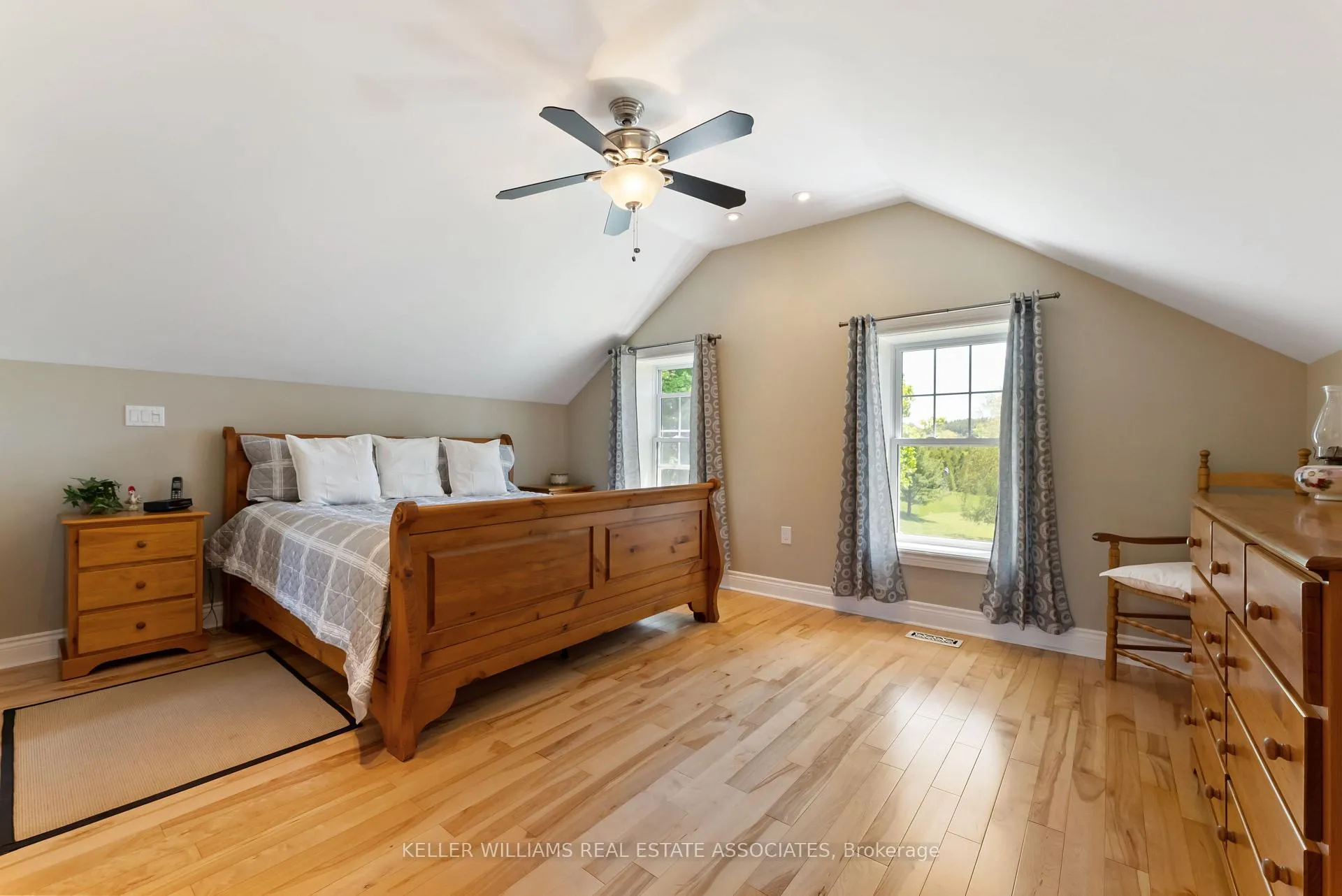 Photo 13 of 3097 Graham Road, Clarington, Newcastle — HOMEH
