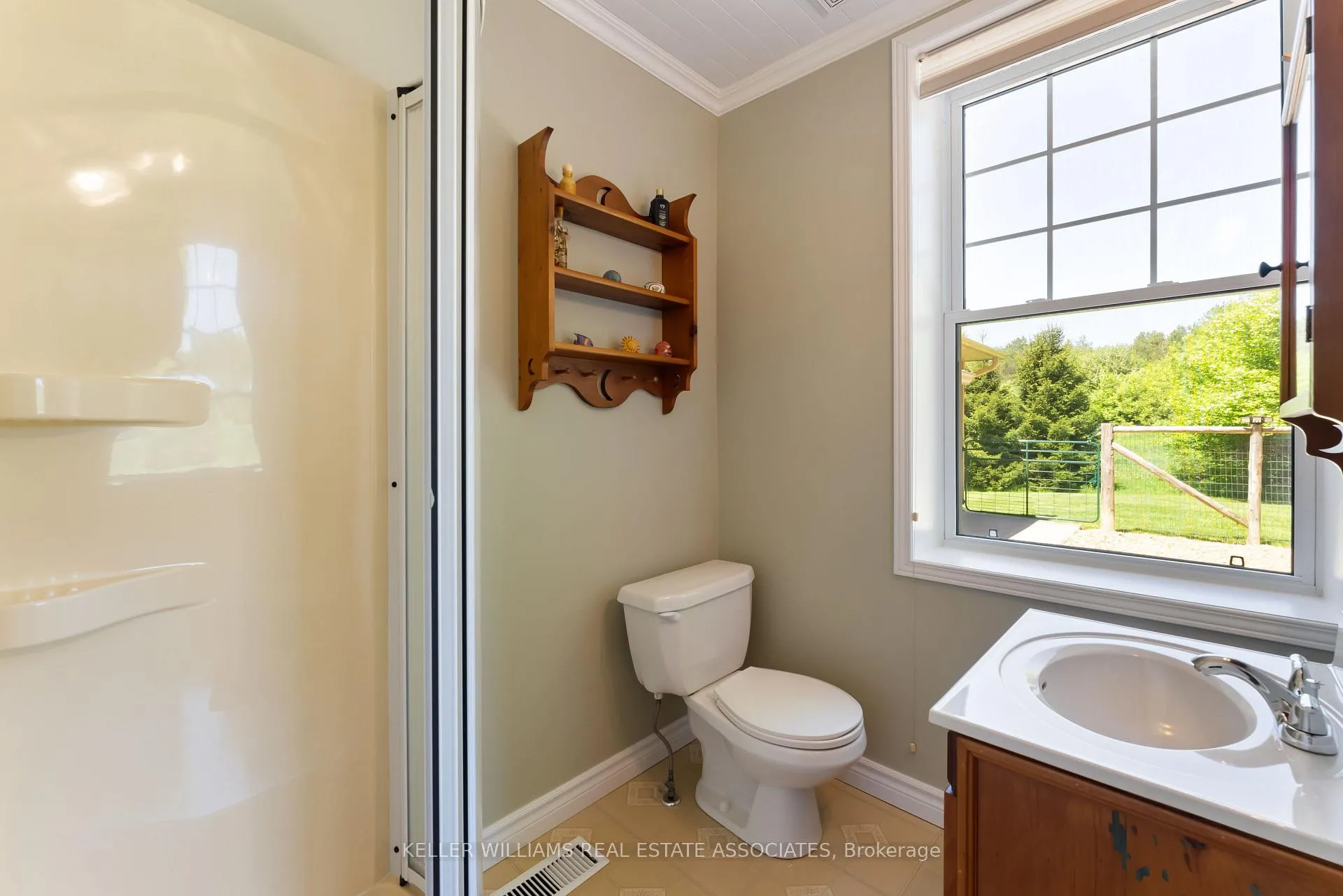 Photo 24 of 3097 Graham Road, Clarington, Newcastle — HOMEH