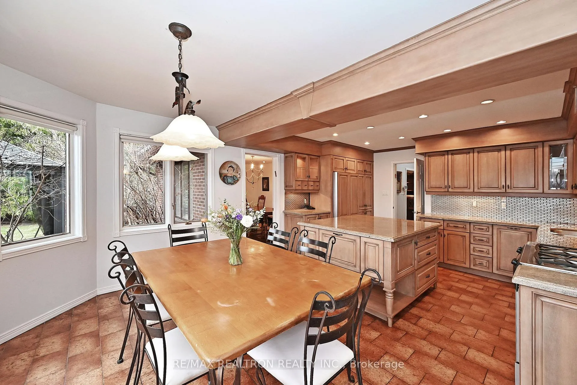 Photo 9 of 12 Brooklet Court, Markham, Royal Orchard — HOMEH
