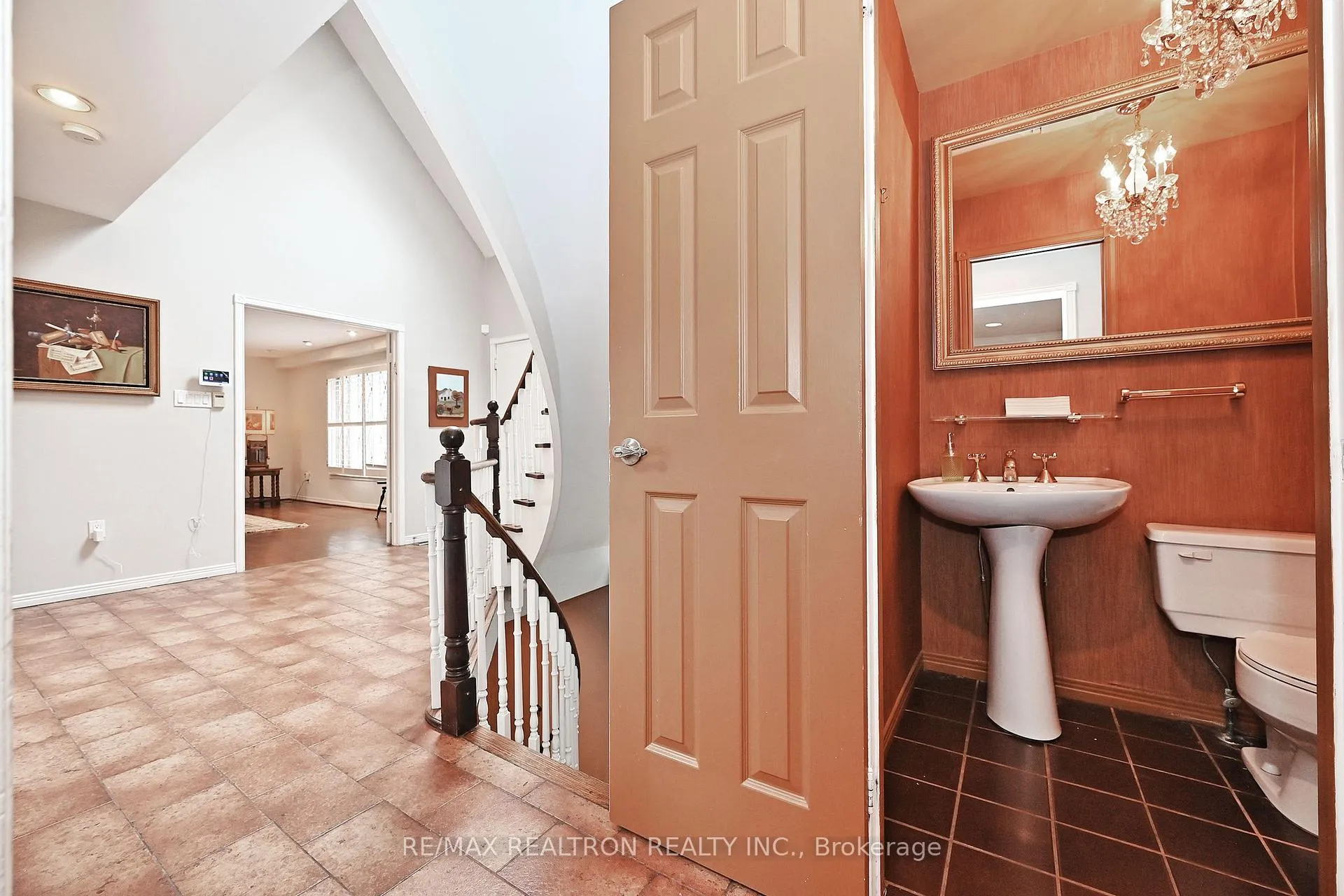 Photo 10 of 12 Brooklet Court, Markham, Royal Orchard — HOMEH