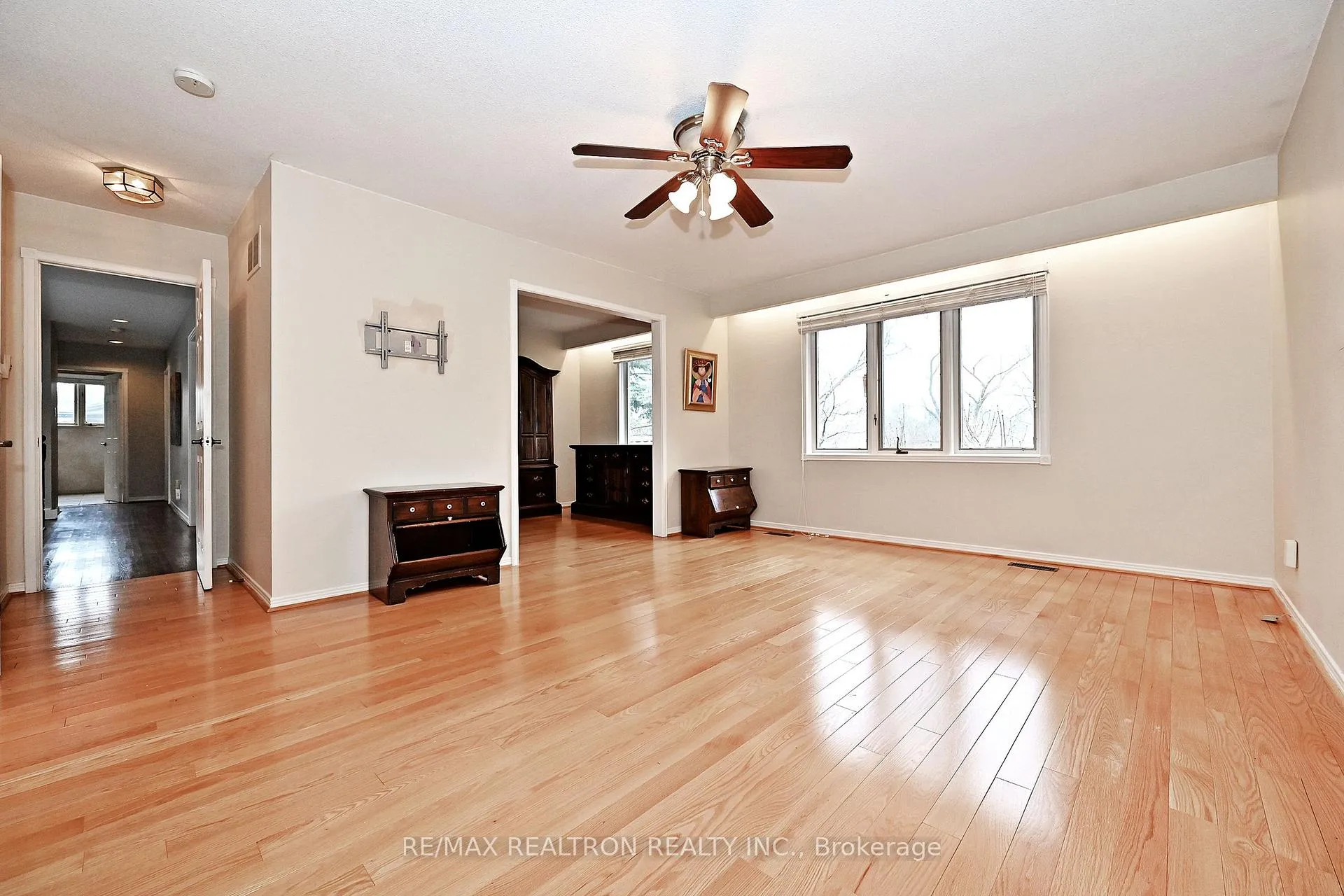 Photo 11 of 12 Brooklet Court, Markham, Royal Orchard — HOMEH