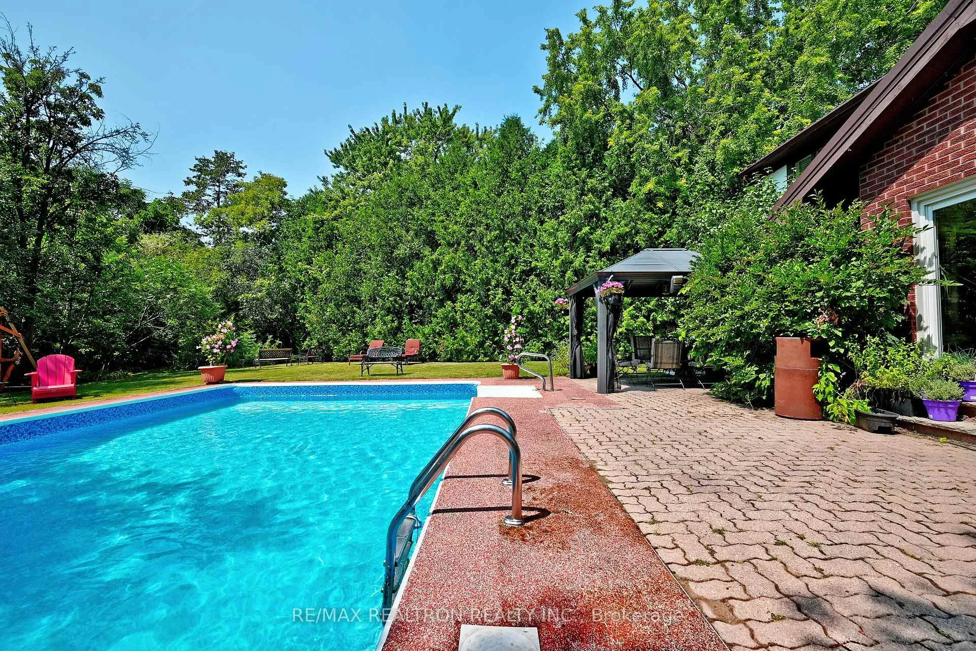 Photo 23 of 12 Brooklet Court, Markham, Royal Orchard — HOMEH