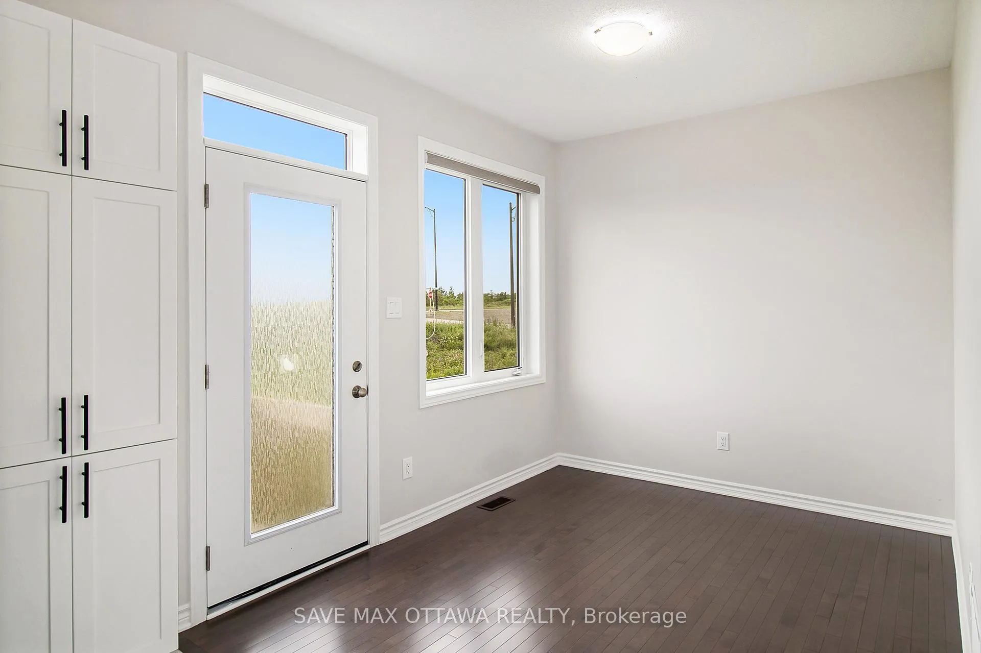 Photo 4 of 1919 Haiku Street, Ottawa, Barrhaven - Half Moon Bay — HOMEH