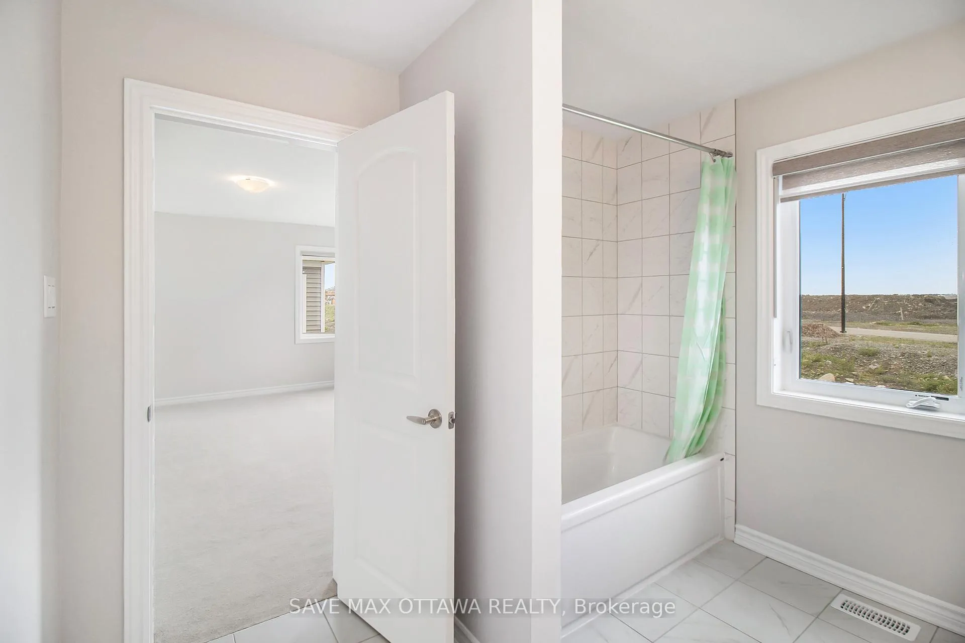 Photo 22 of 1919 Haiku Street, Ottawa, Barrhaven - Half Moon Bay — HOMEH
