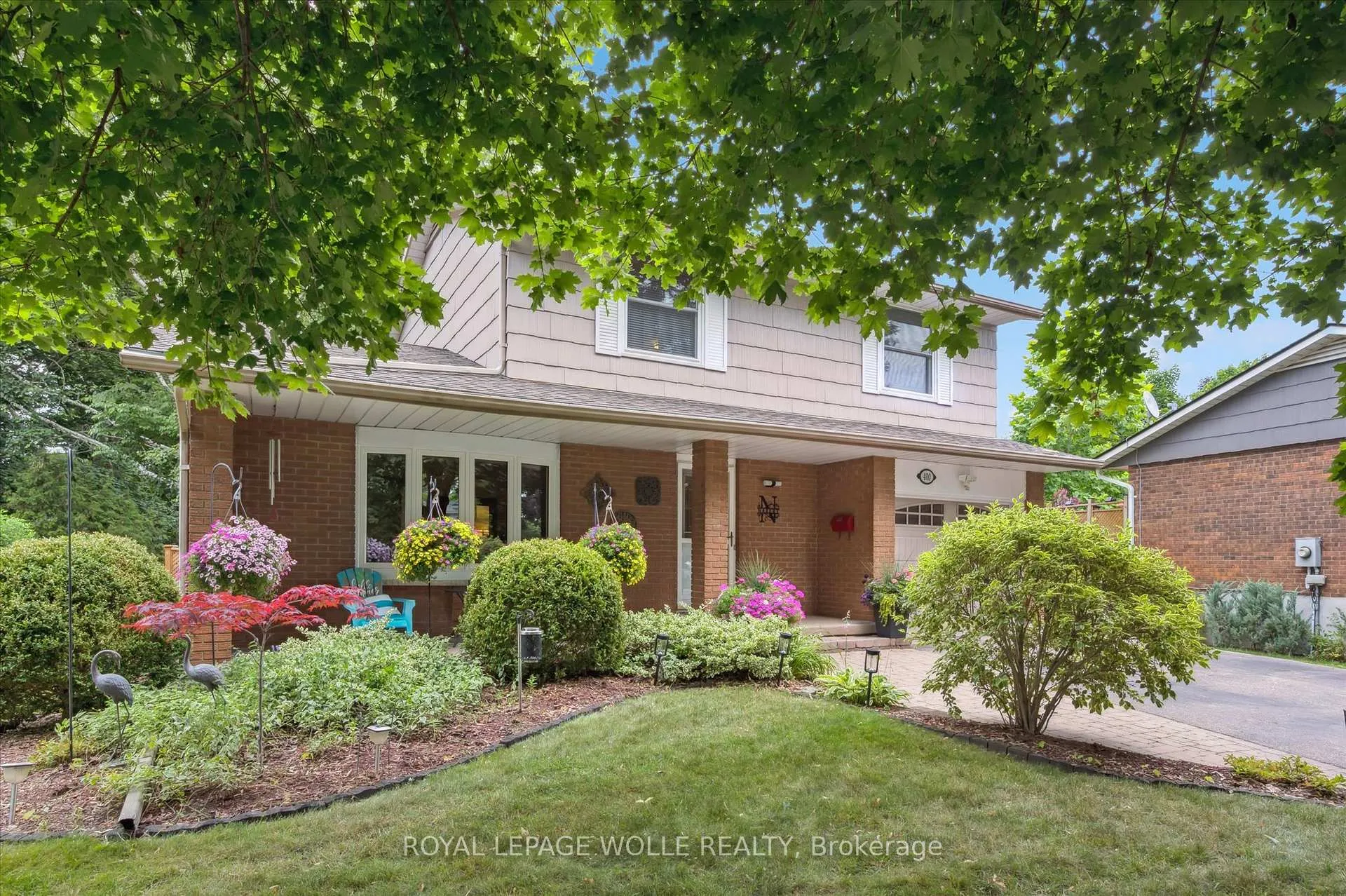 Photo 1 of 400 Shallmar Court, Waterloo — HOMEH