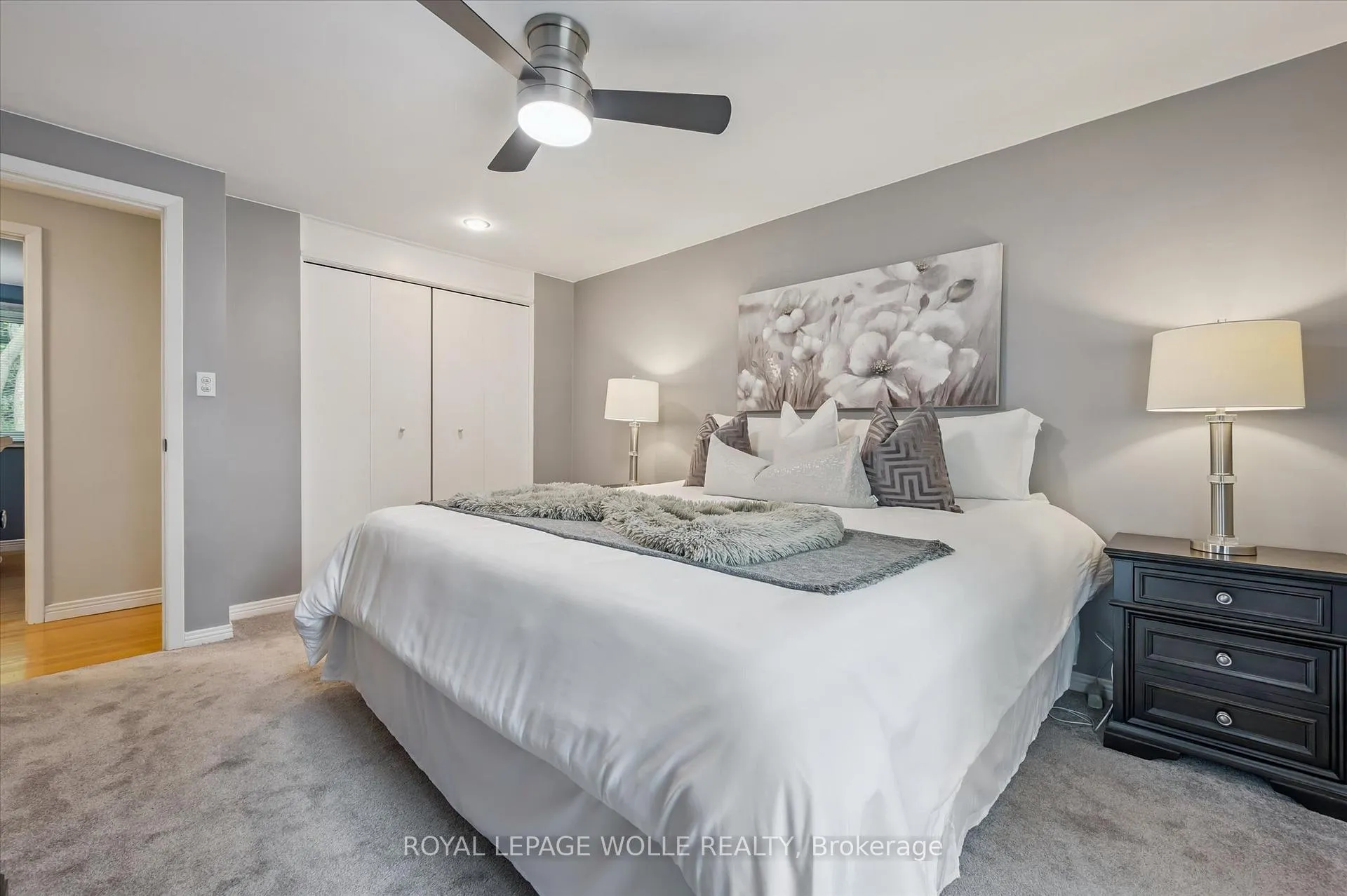 Photo 20 of 400 Shallmar Court, Waterloo — HOMEH