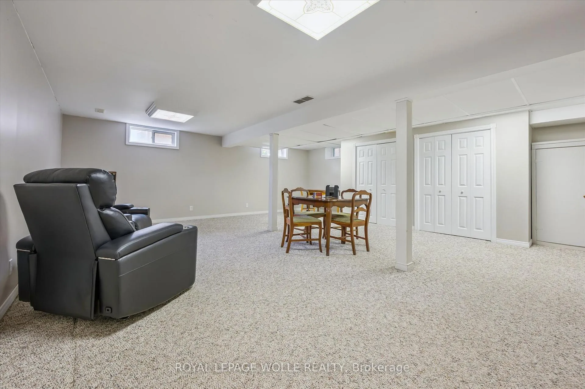 Photo 29 of 400 Shallmar Court, Waterloo — HOMEH