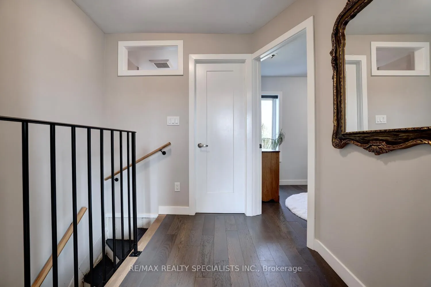 Photo 23 of 94 Glendale Avenue N, Hamilton, Crown Point — HOMEH