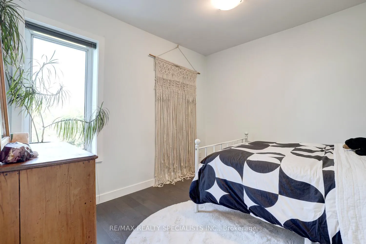 Photo 27 of 94 Glendale Avenue N, Hamilton, Crown Point — HOMEH