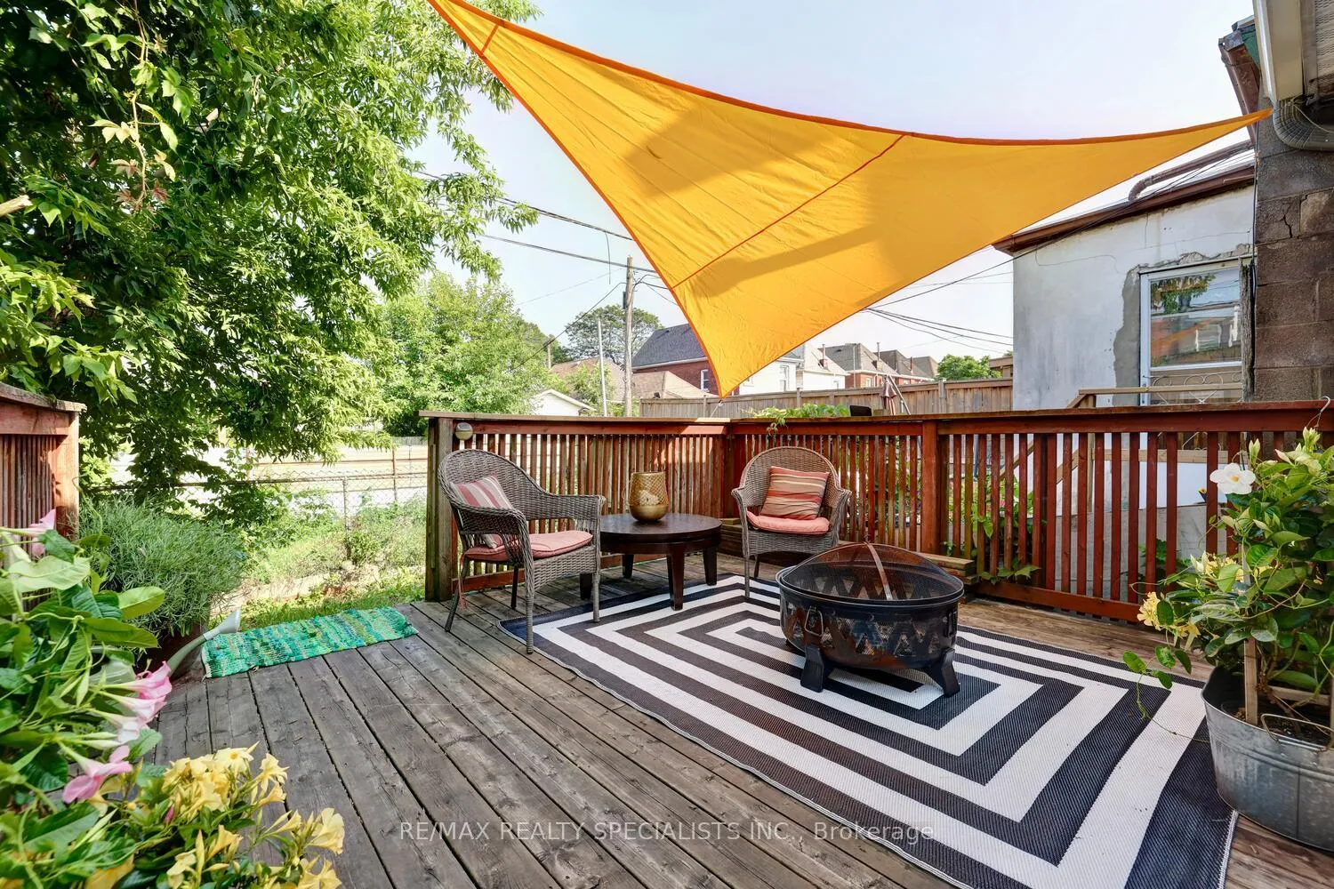 Photo 31 of 94 Glendale Avenue N, Hamilton, Crown Point — HOMEH