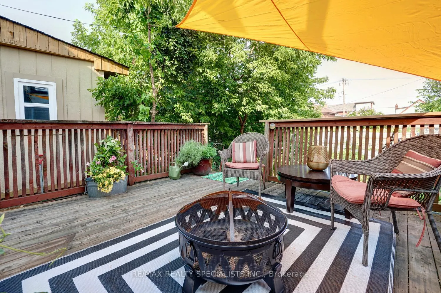 Photo 32 of 94 Glendale Avenue N, Hamilton, Crown Point — HOMEH