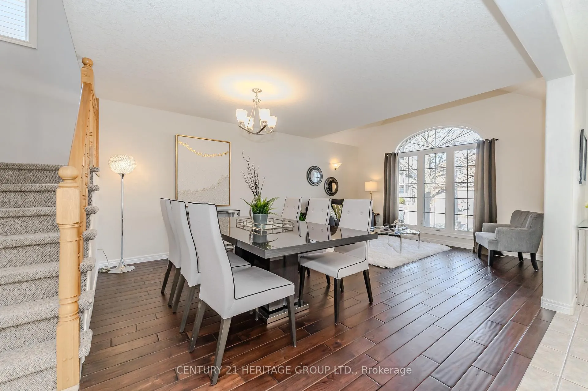Photo 8 of 218 Hawkswood Drive, Kitchener, Bridgeport — HOMEH