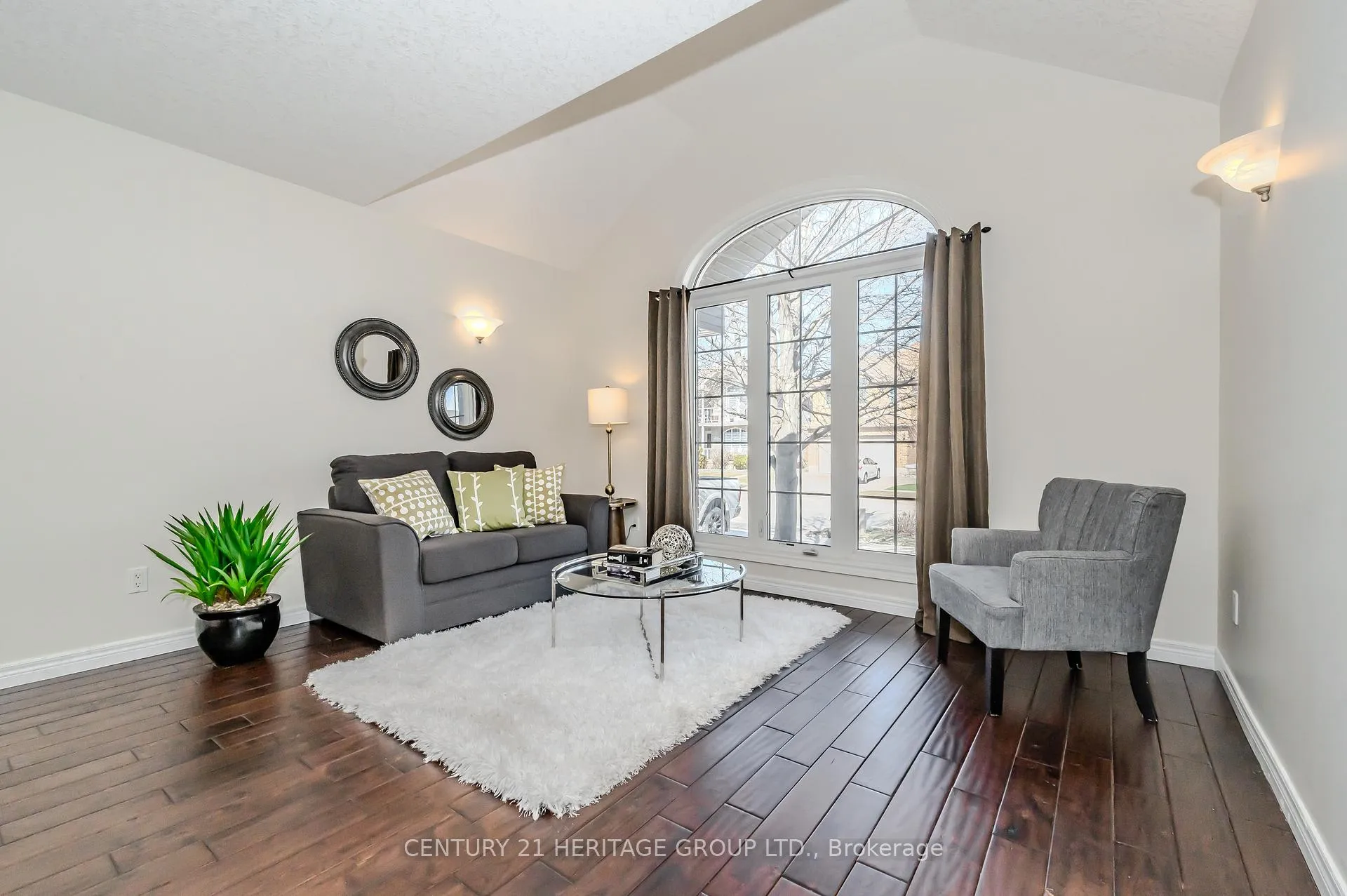 Photo 9 of 218 Hawkswood Drive, Kitchener, Bridgeport — HOMEH