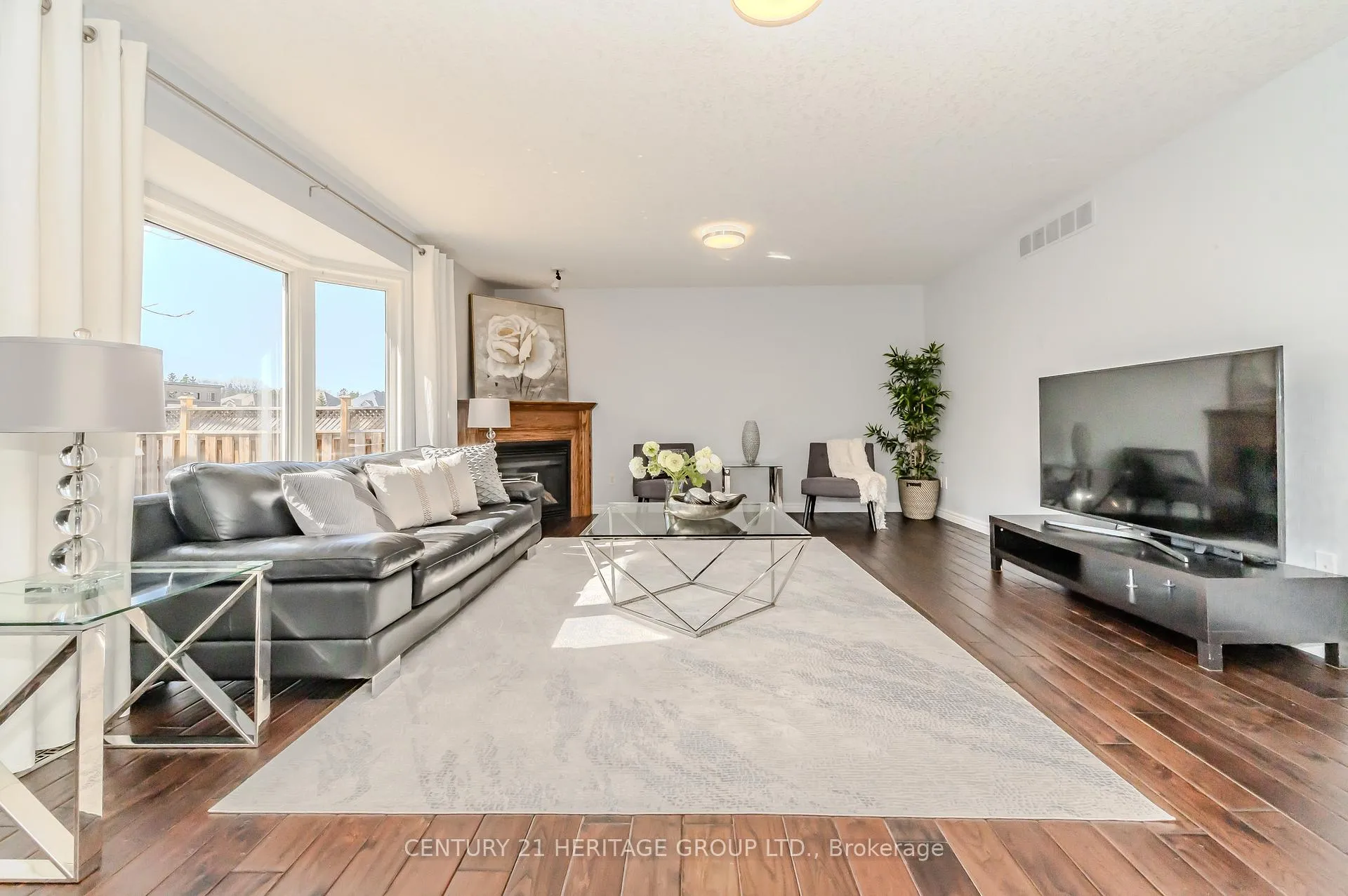 Photo 12 of 218 Hawkswood Drive, Kitchener, Bridgeport — HOMEH